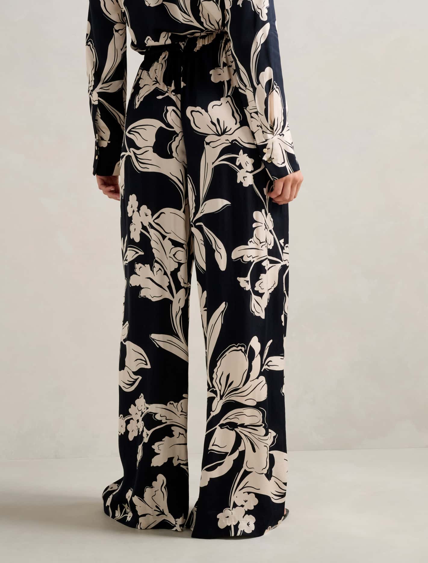 Serena Satin Pants Forever New