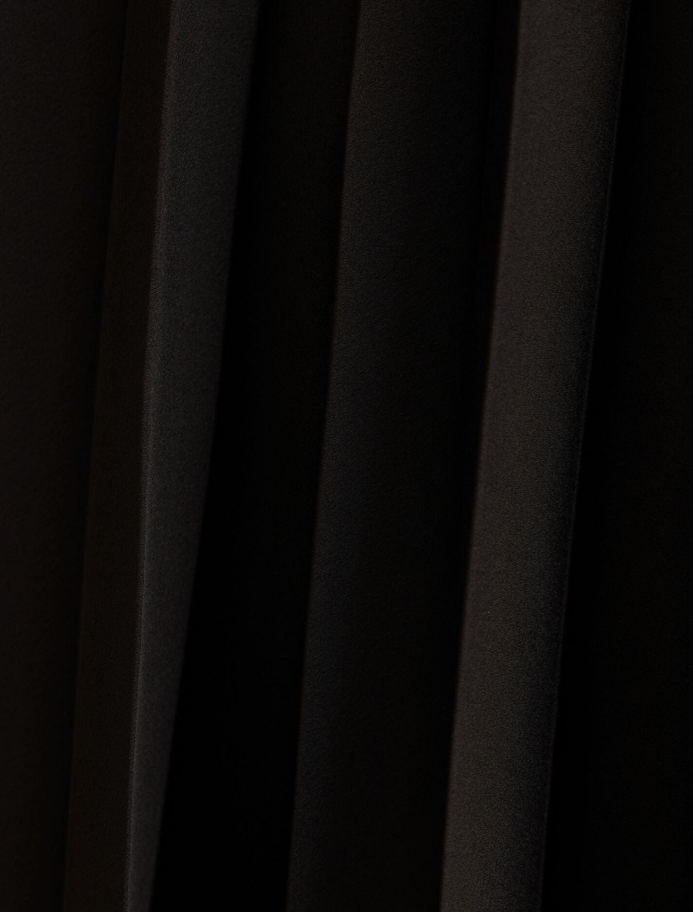 Delphine Pleated Midaxi Skirt Forever New