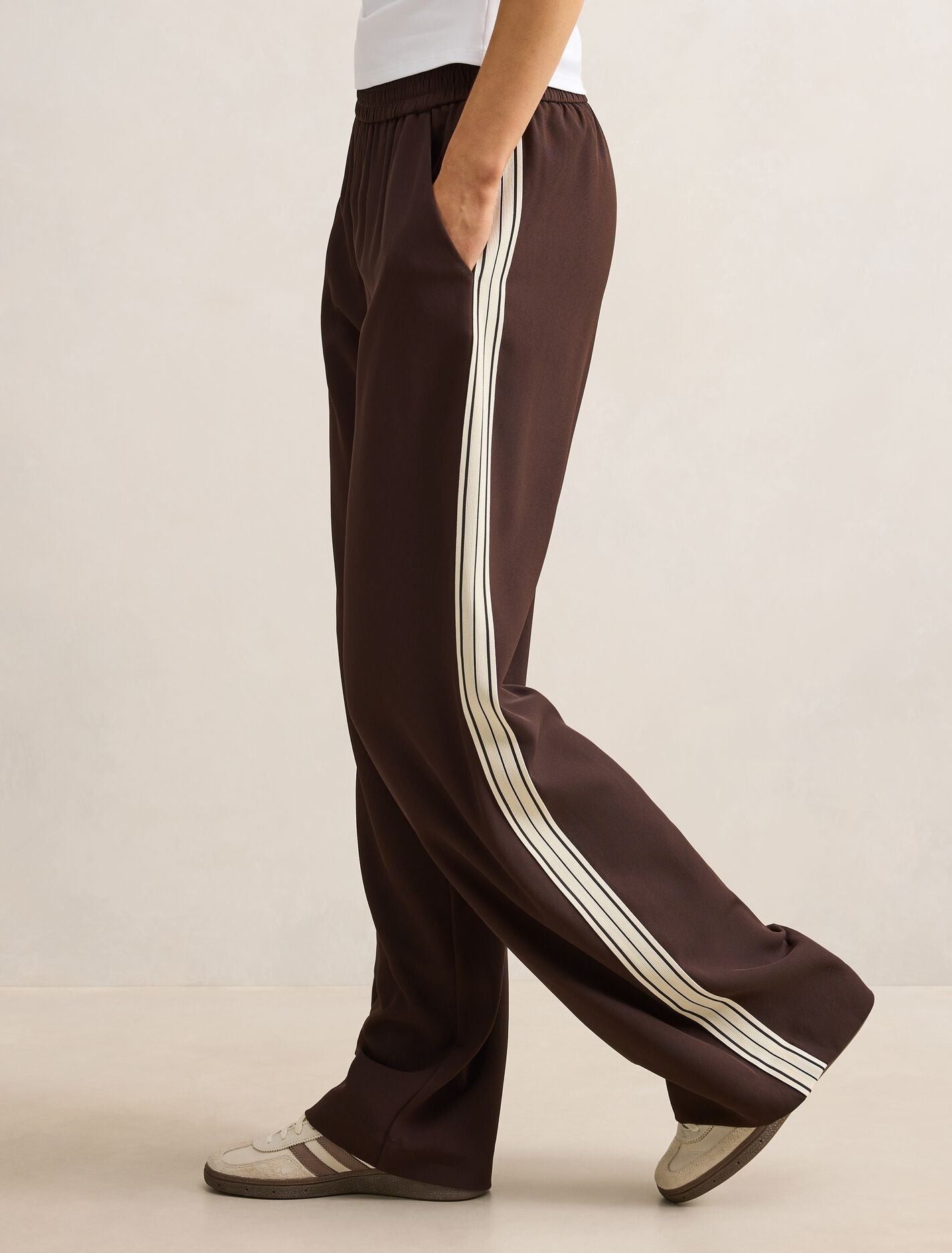 Aleyna Side Stripe Wide Leg Pants Forever New
