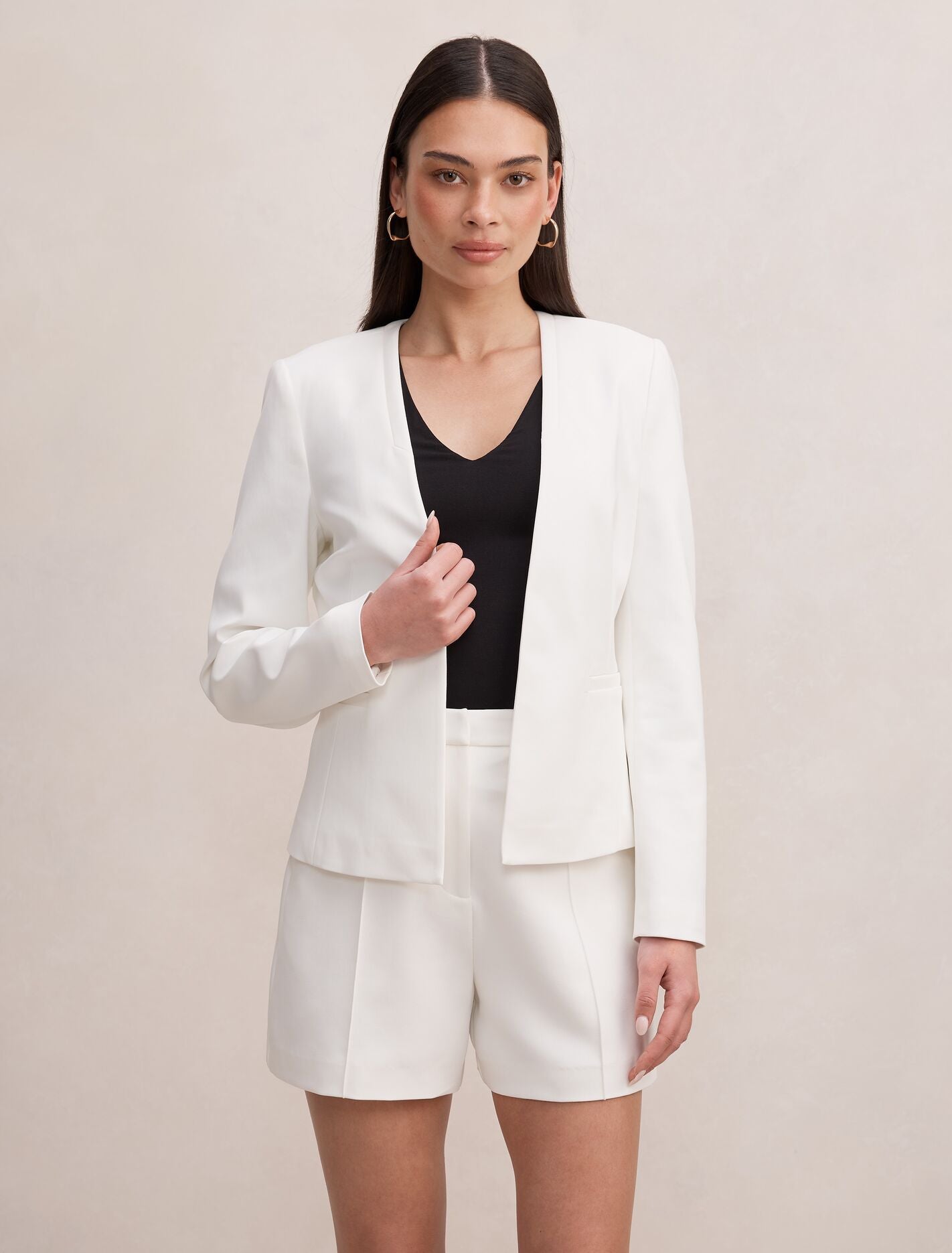 Farrah Fitted Blazer Porcelain Suit Forever New