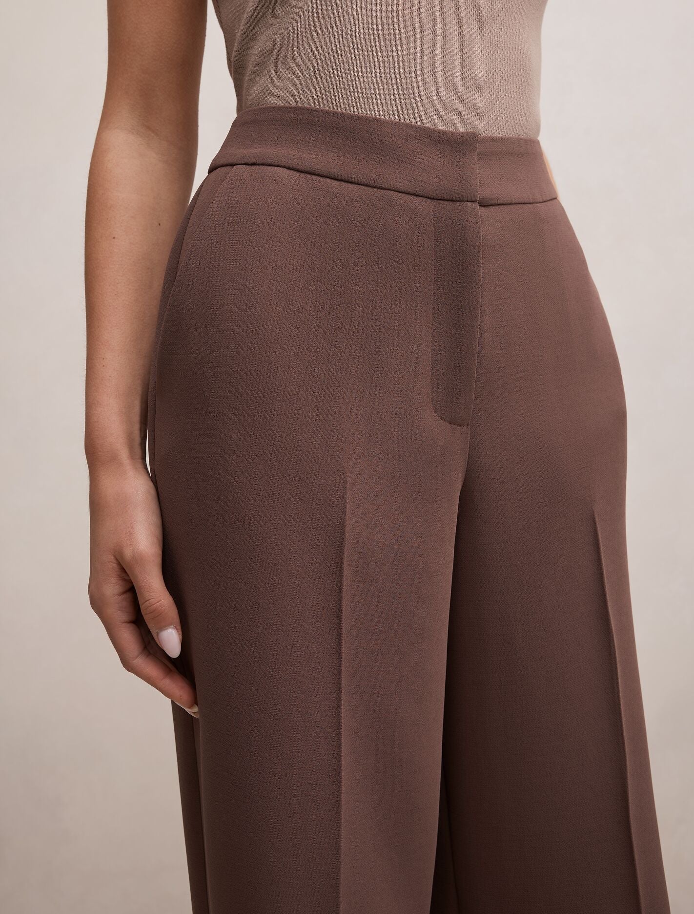 Dani Straight Leg Pants Forever New