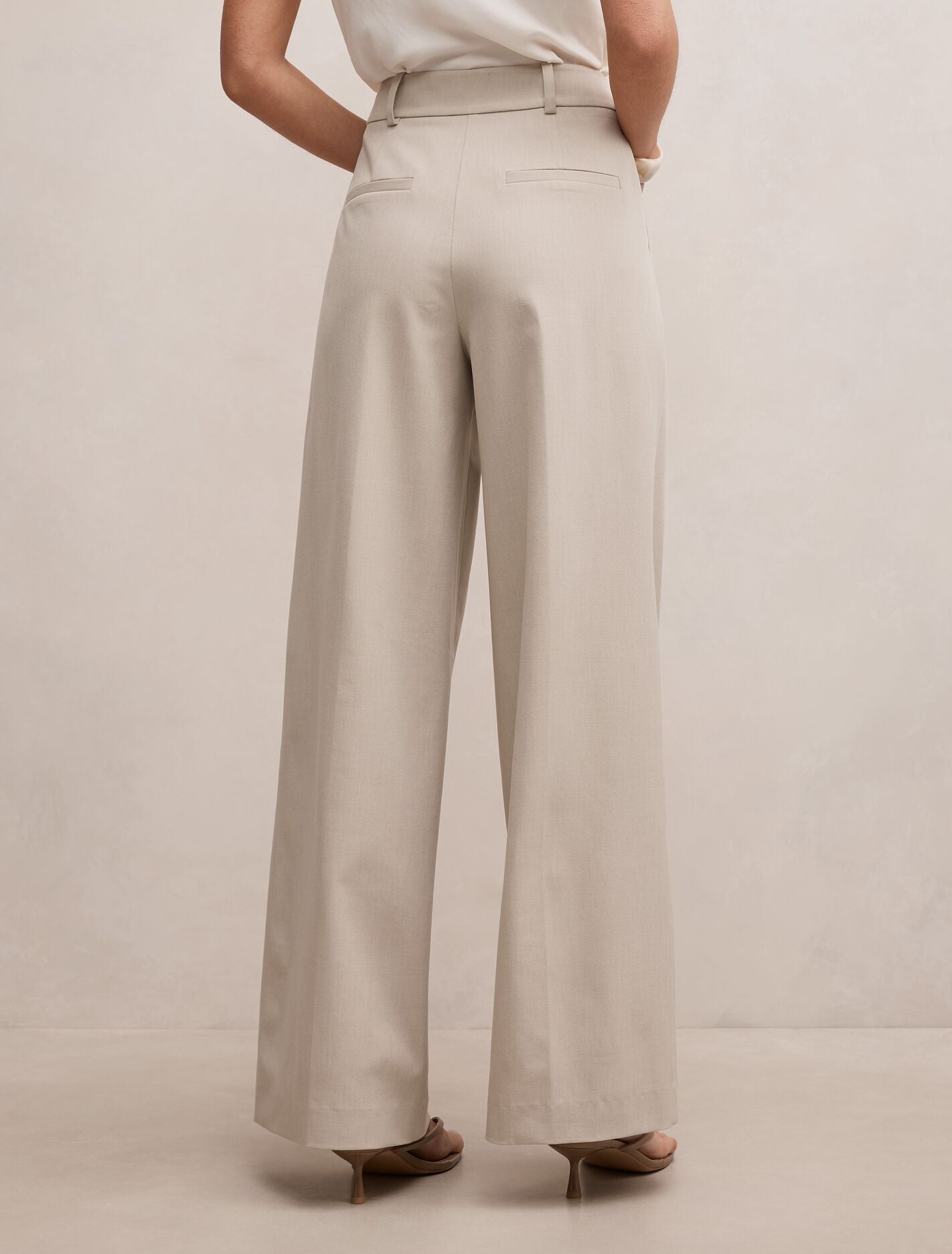 Etta Pleated Wide Leg Pants Forever New
