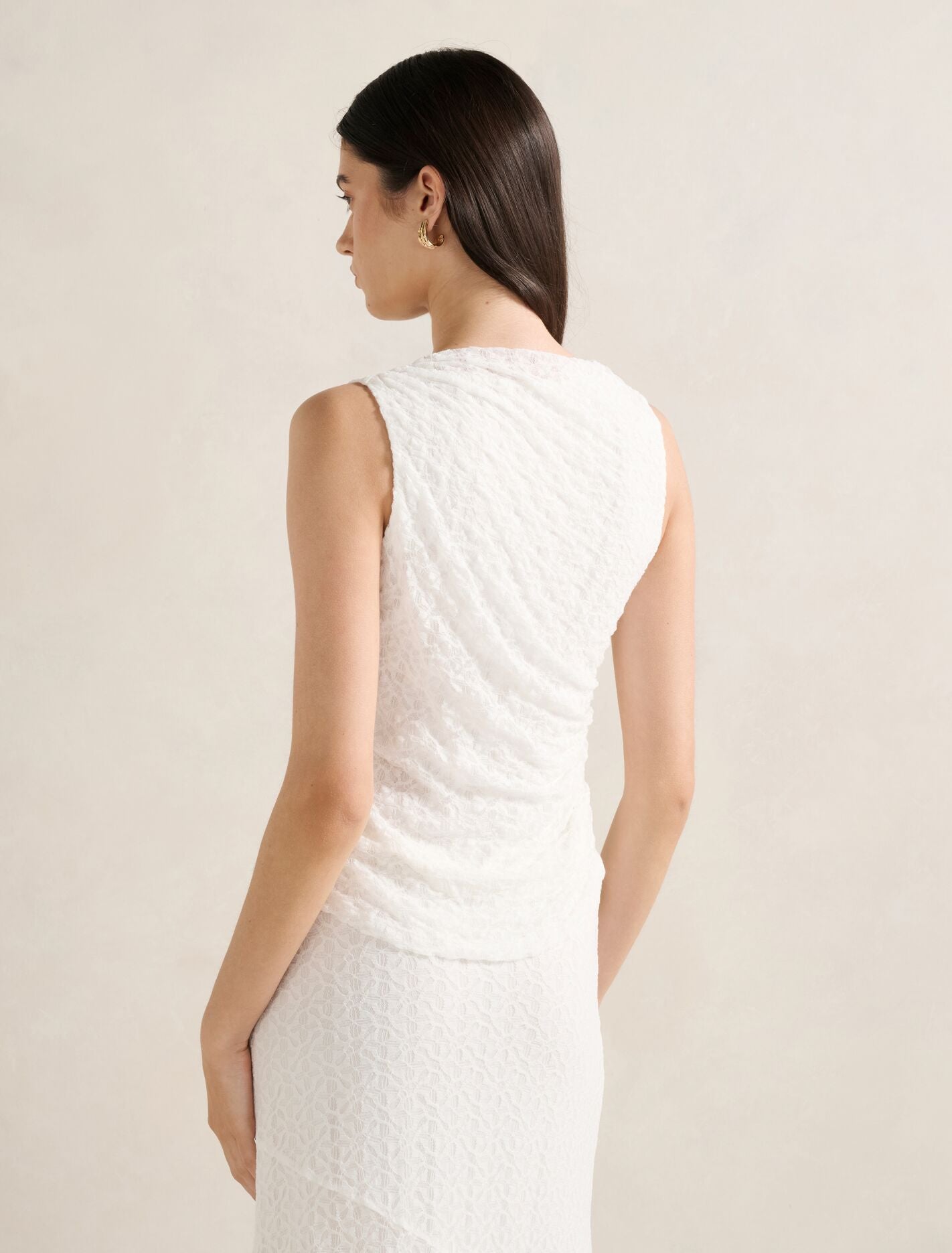 Tahlia Textured Lace Tank Top Forever New