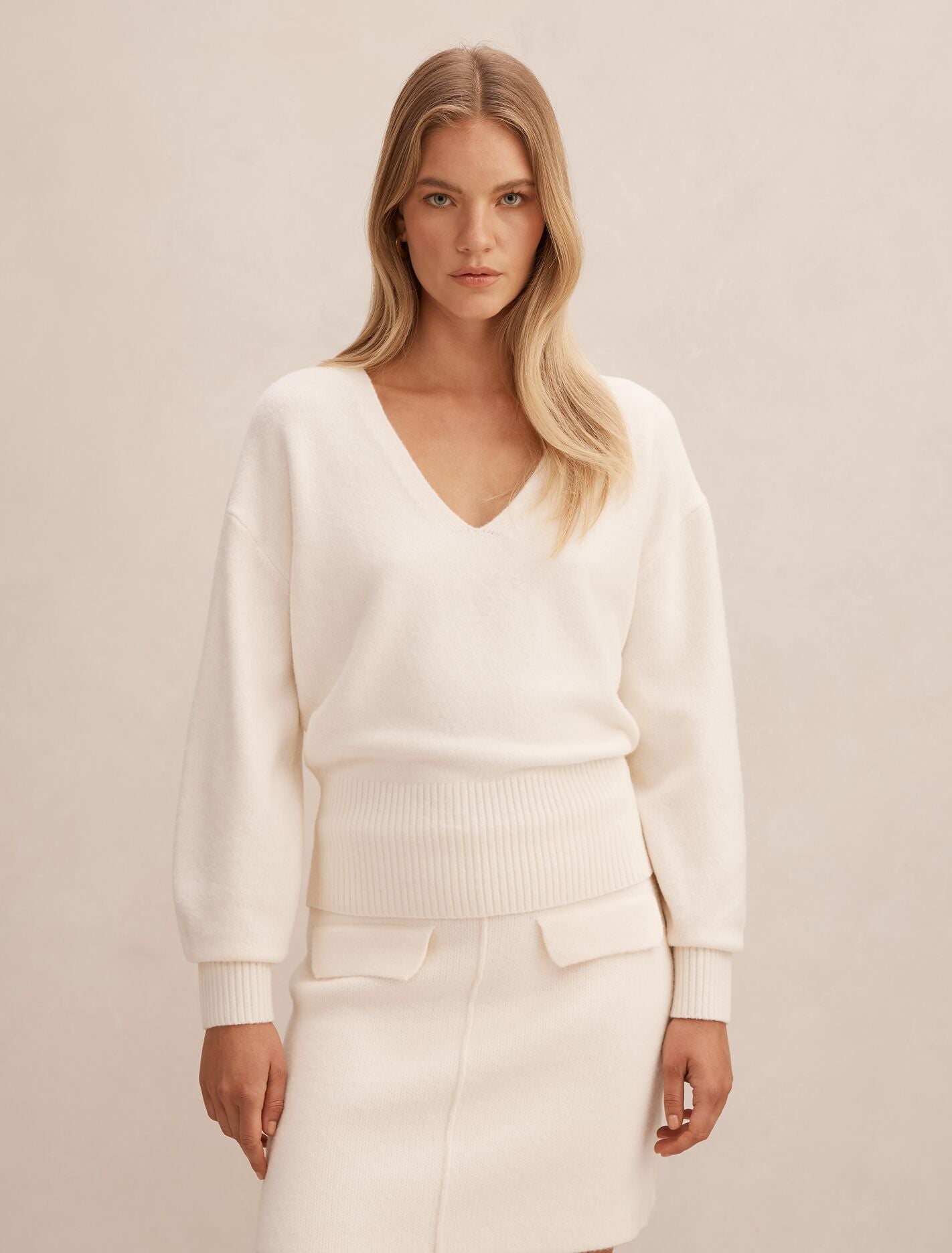 Eloise V Neck Sweater Cream Forever New