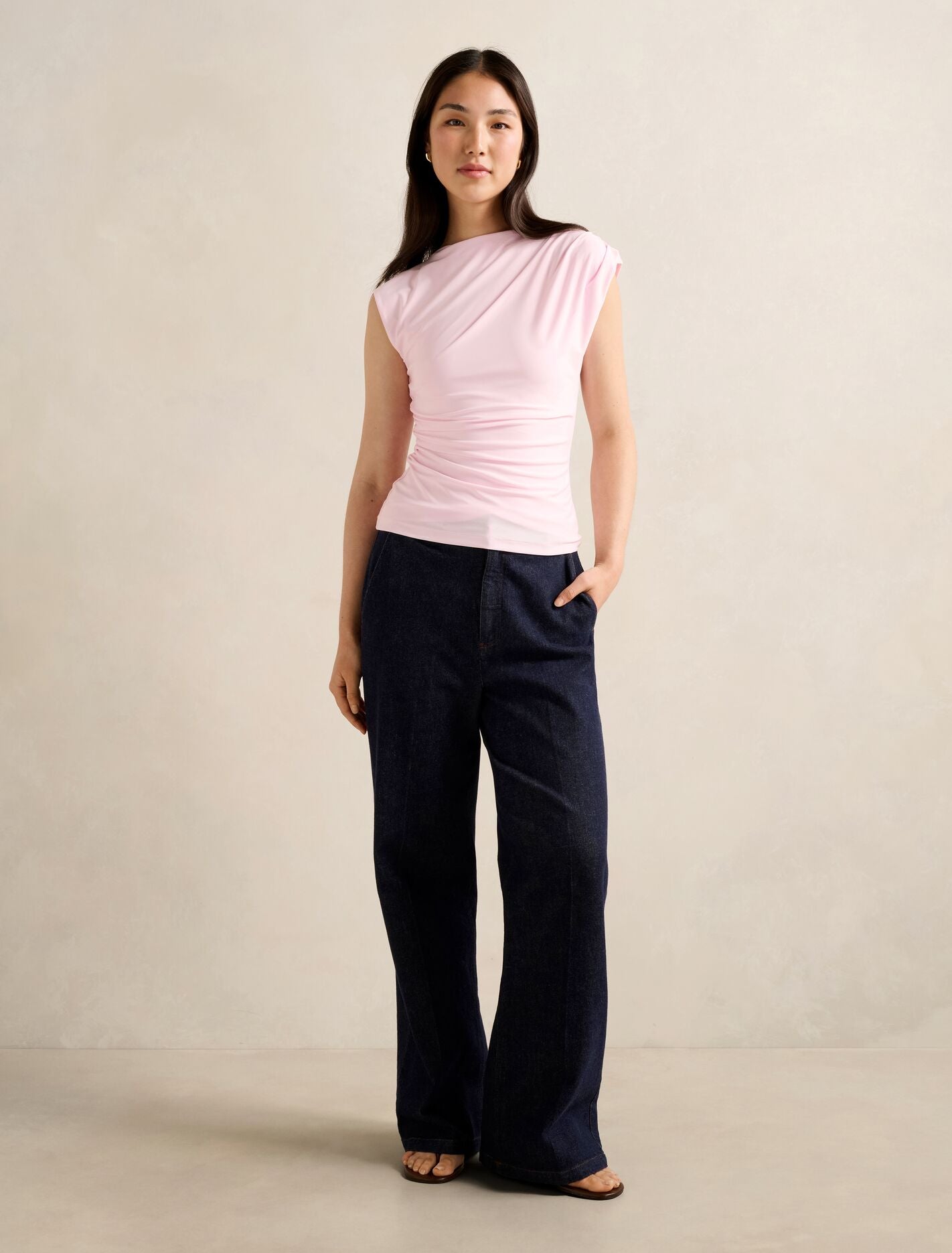 Logan Asym Shoulder Top Forever New