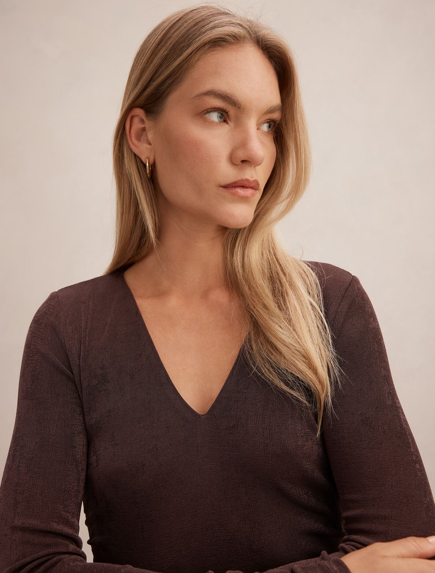 Arabella V Neck Ruched Top Forever New