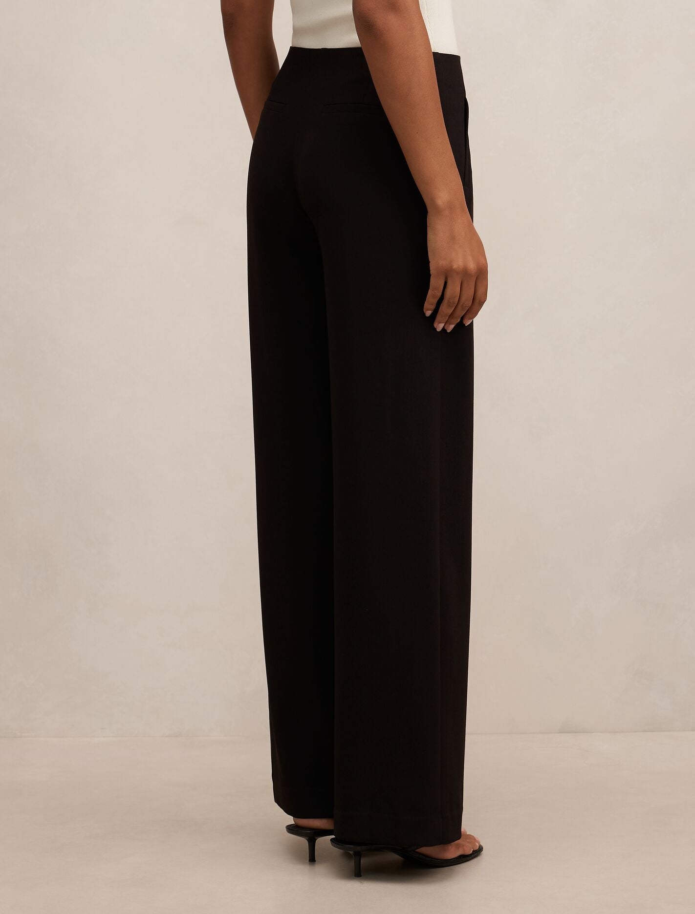 Lizzie Mid Rise Pants Forever New