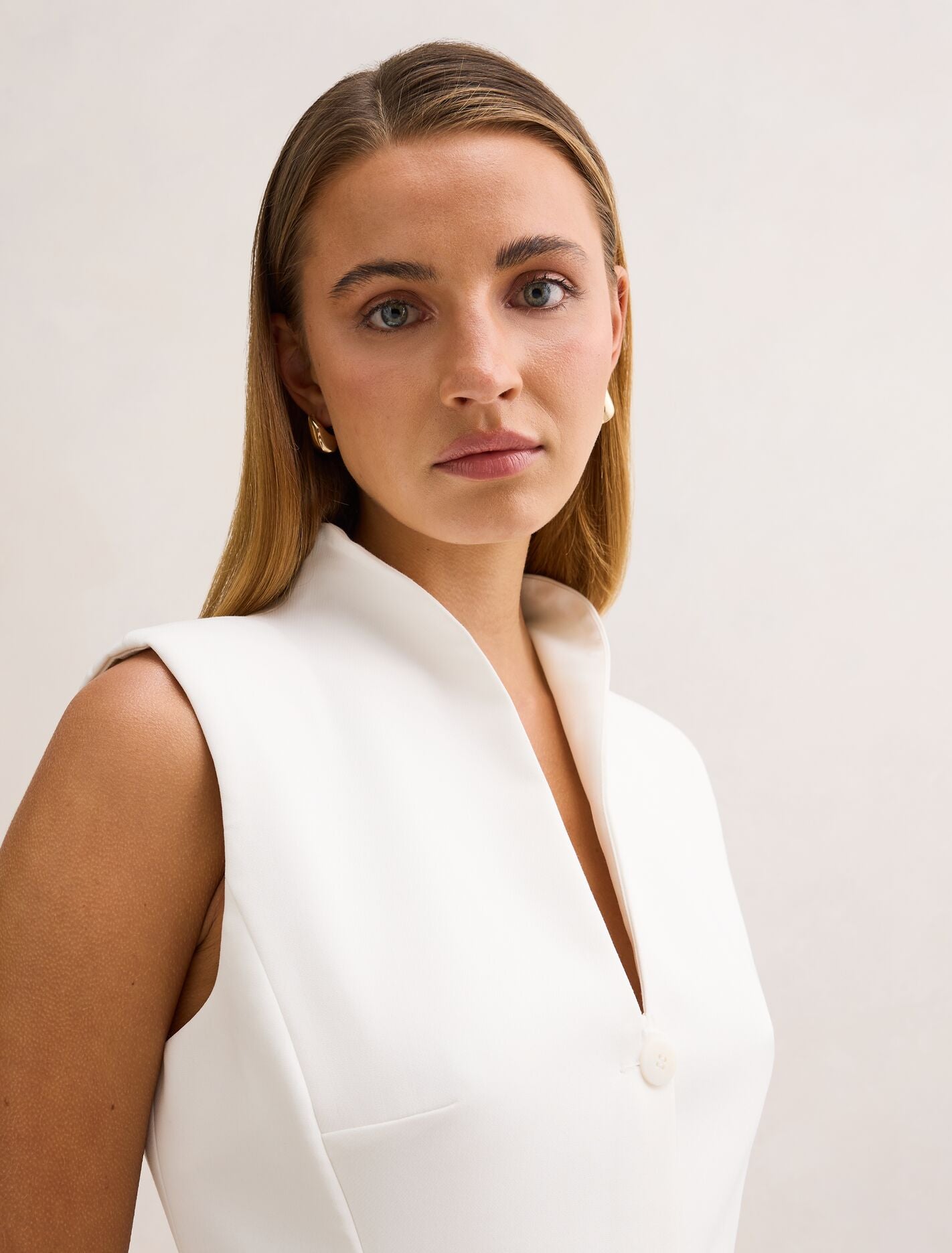 Amity Sleeveless Blazer Dress Forever New