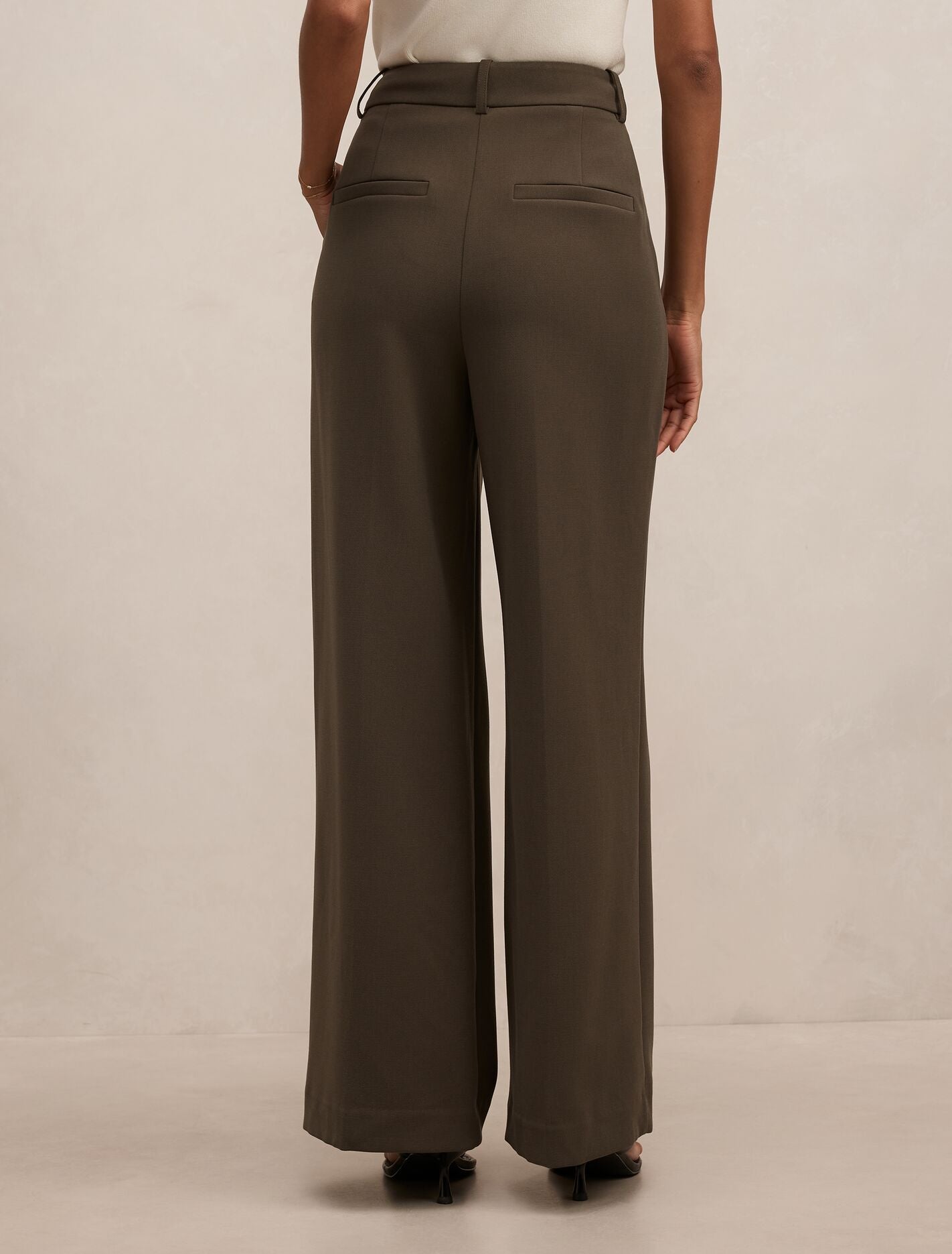 Eva Petite Pleat Wide Leg Pants Forever New