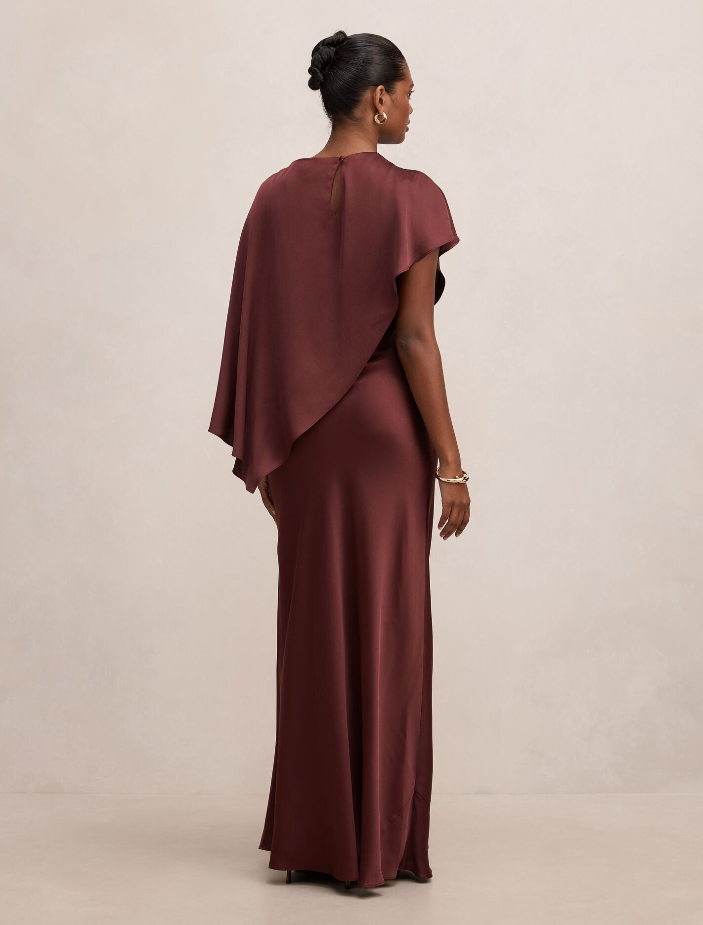 Zinnia Petite Cape Maxi Dress Forever New