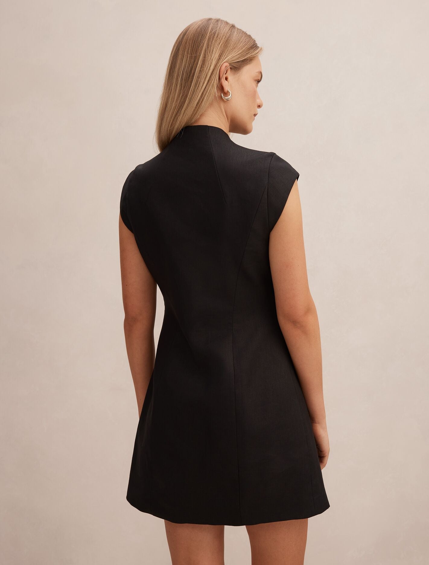 Eliza Sculpted Linen Mini Dress Forever New