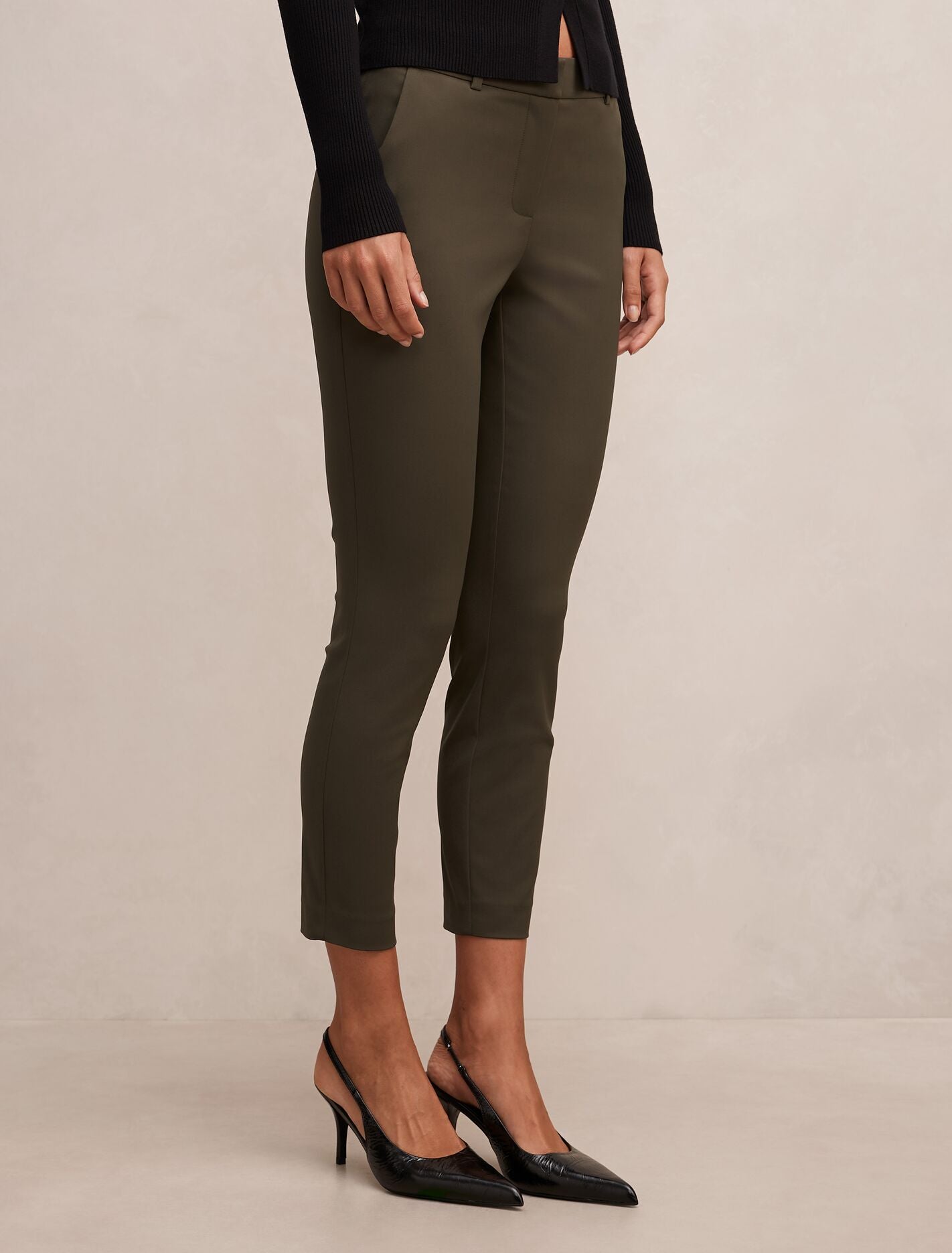Gwen 7/8th Slim Pants Forever New
