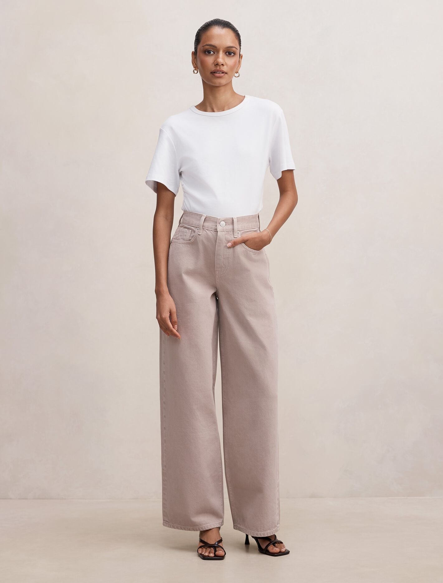 Gia Petite High Rise Wide Leg Jeans Forever New