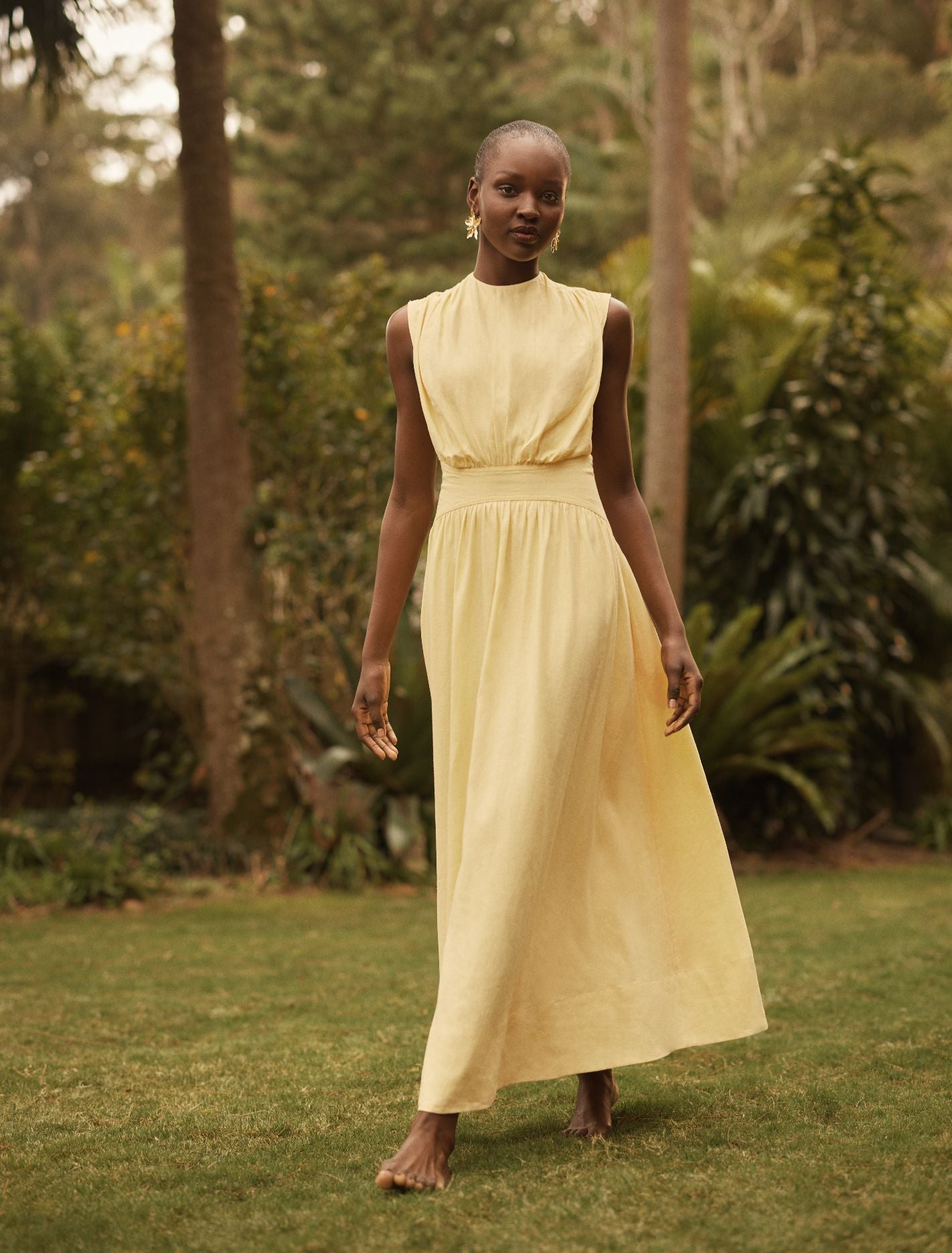 Isobel Tapered Waist Linen Midi Dress Forever New