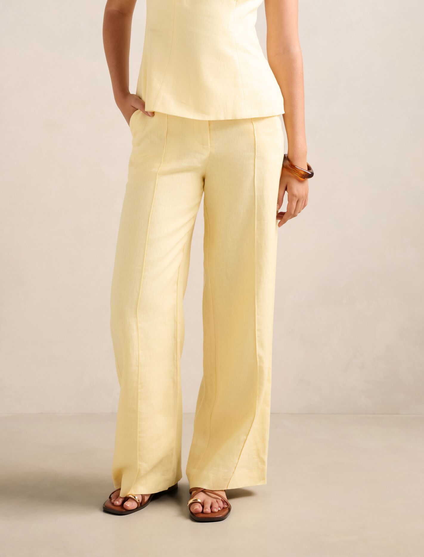 Posey Linen Wide Leg Pants Banana Set Forever New
