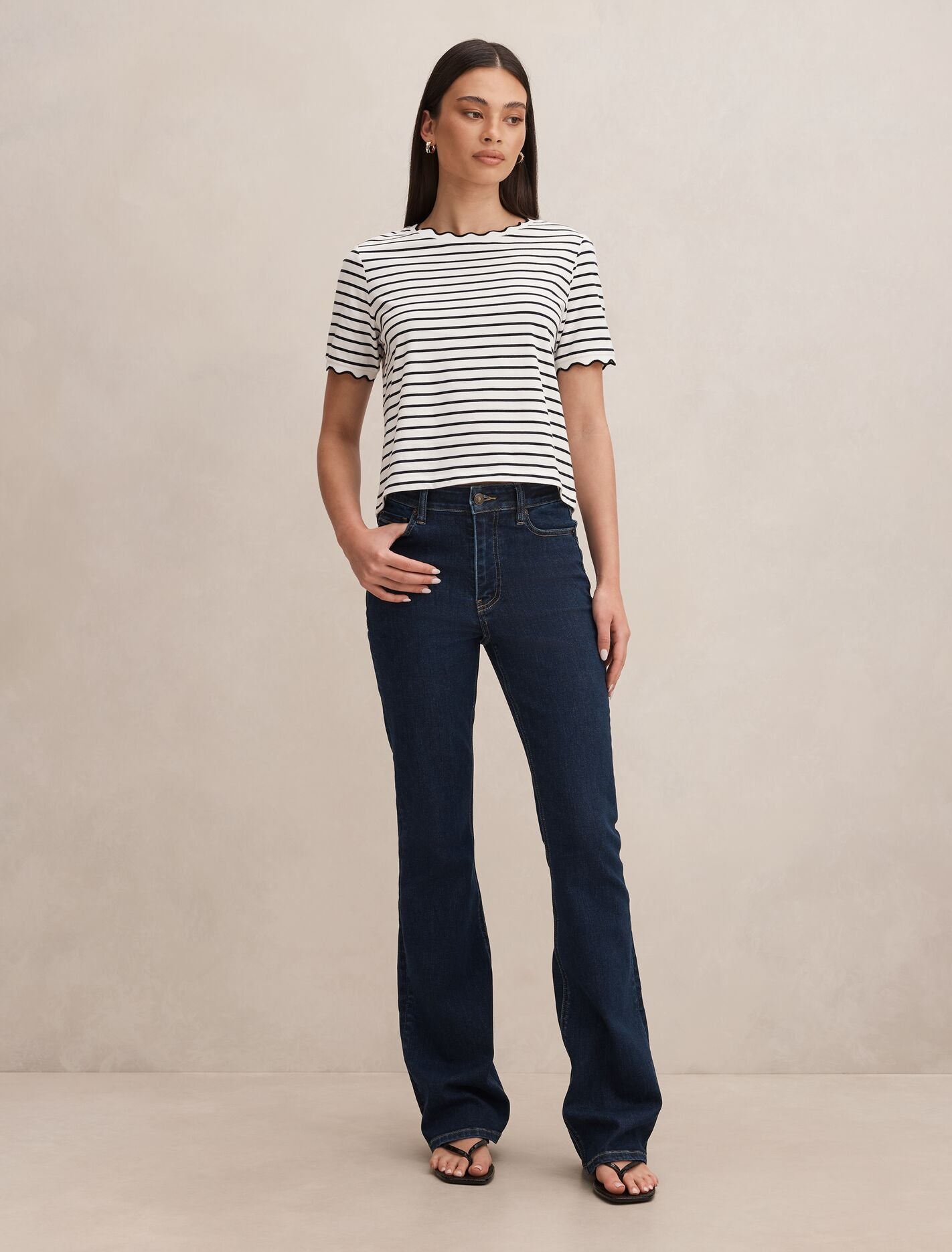 Jessie Slim Flare Jeans Forever New