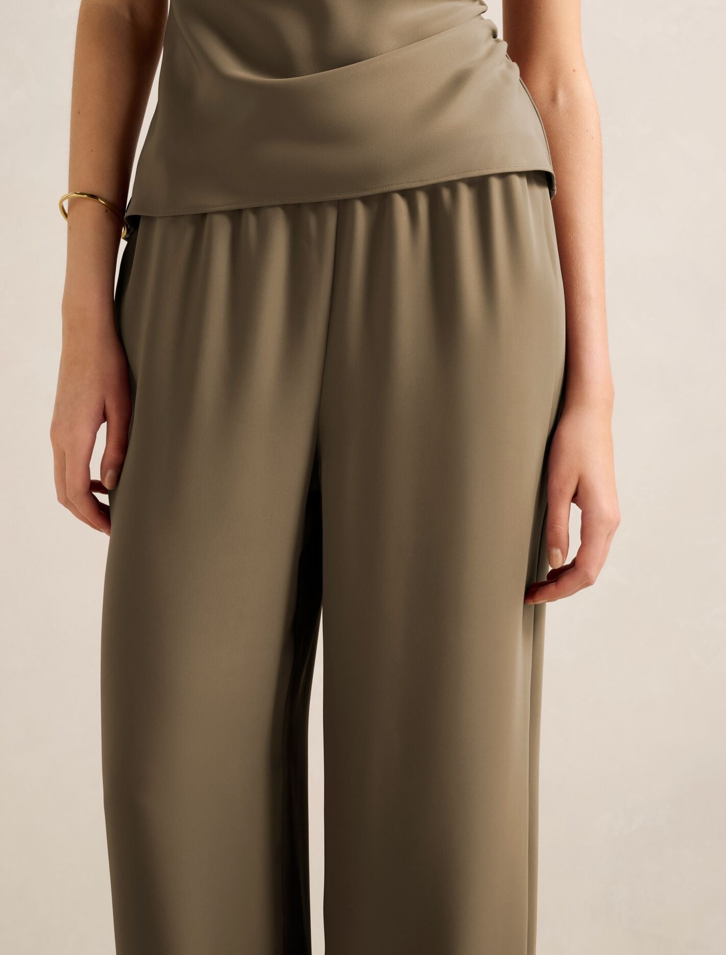 Evelyn Elastic Wide Leg Pants Forever New