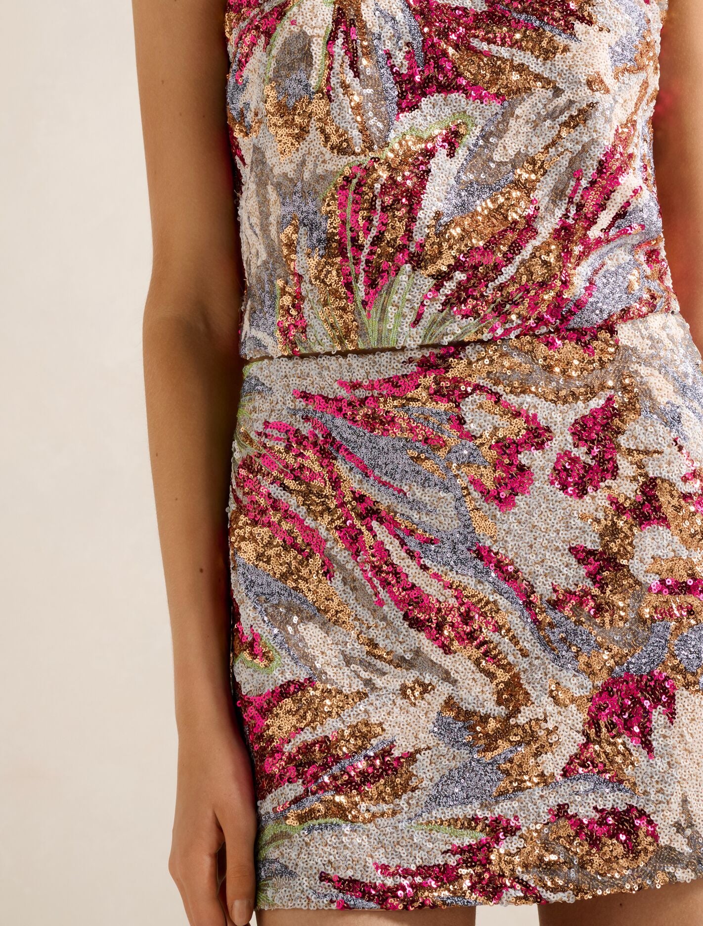 Ariana Floral Sequin Mini Skirt Forever New