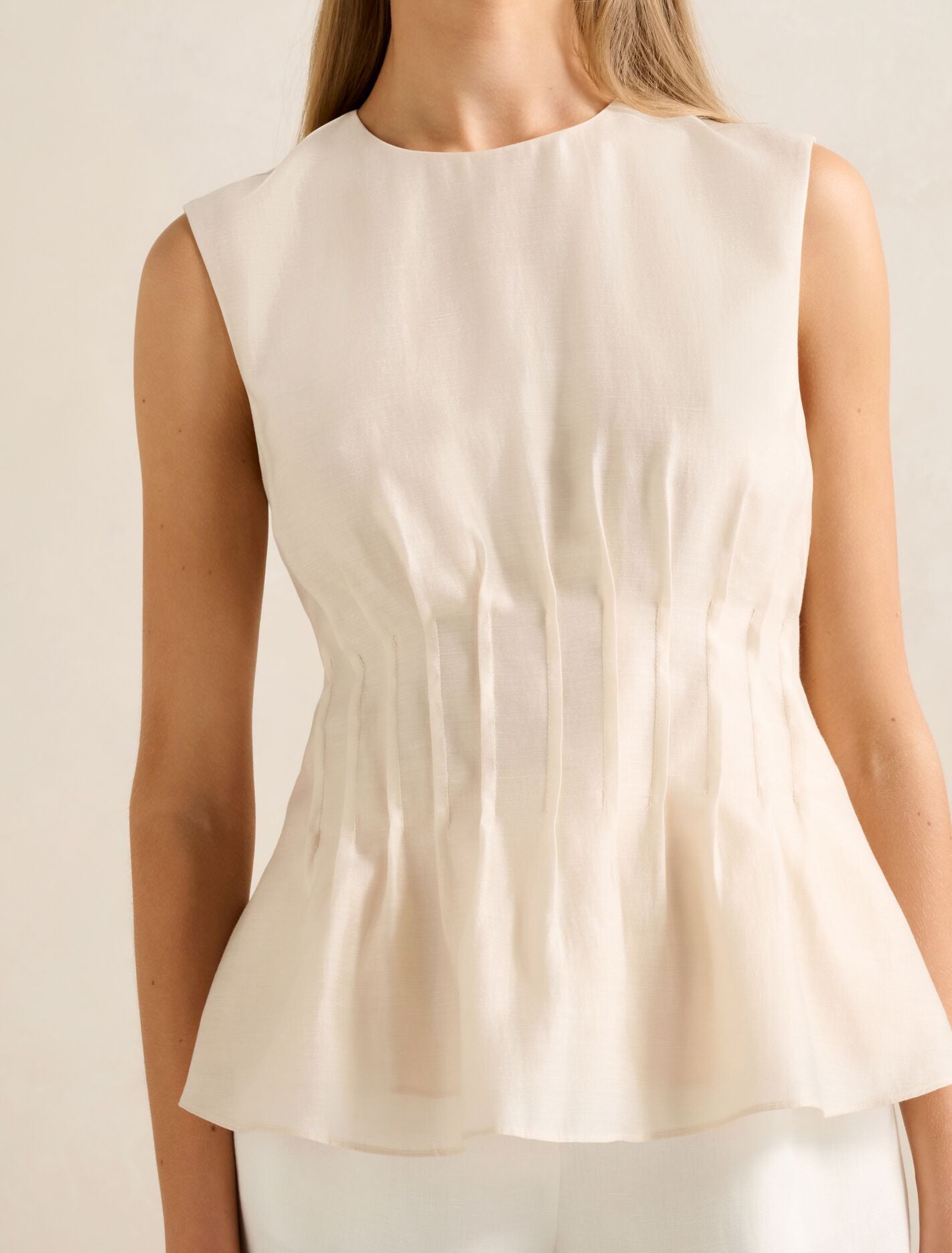Taylor Pleat Detail Top Forever New