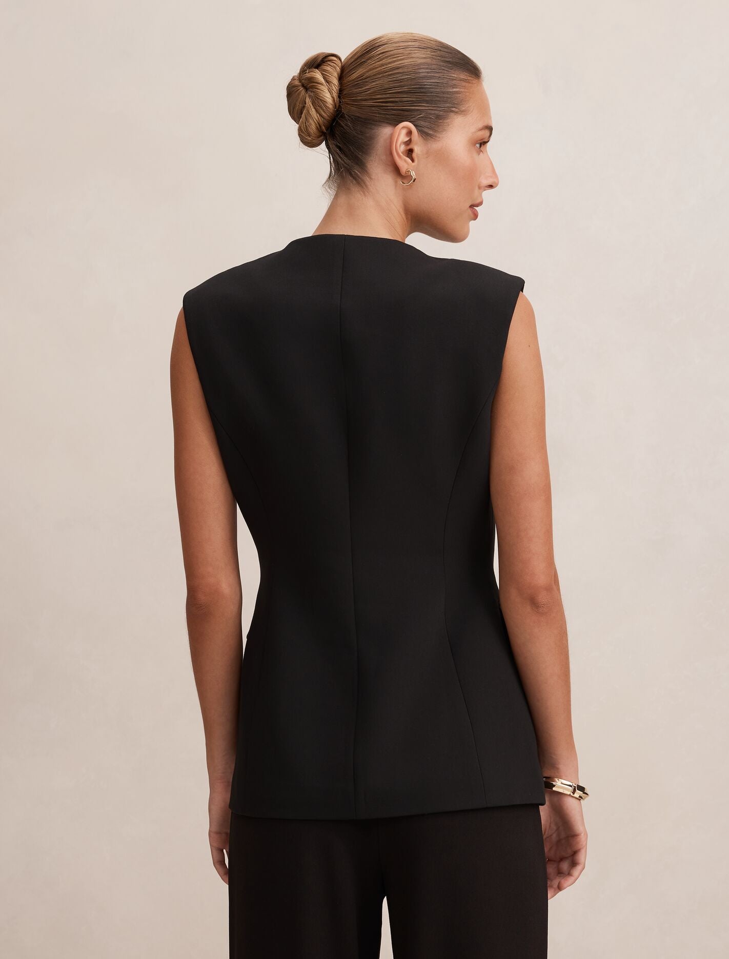 Myra Sleeveless Blazer Forever New