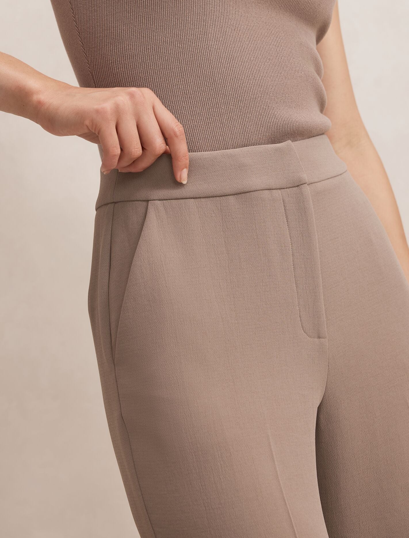 Dani Straight Leg Pants Forever New