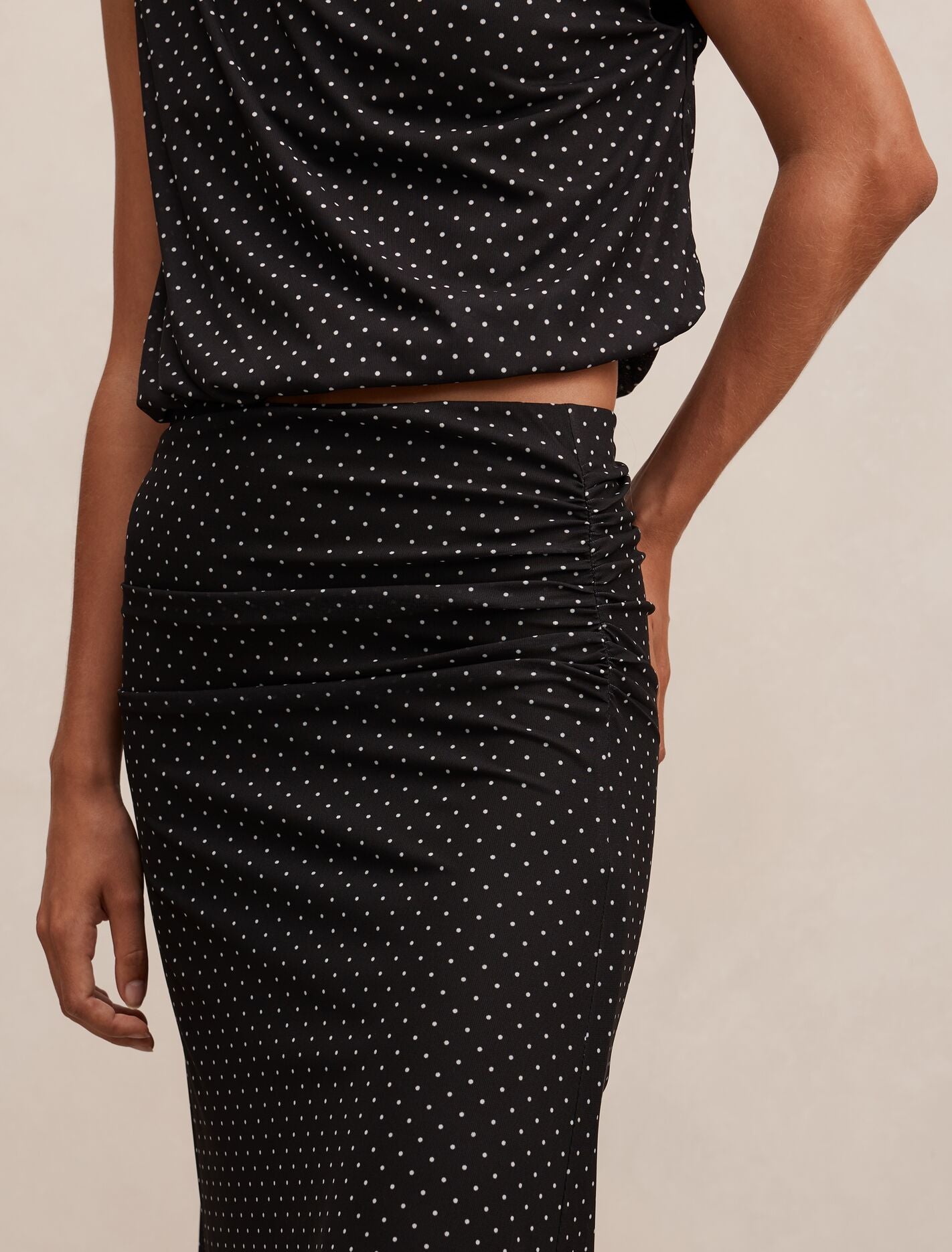 Mimi Flute Maxi Skirt Forever New