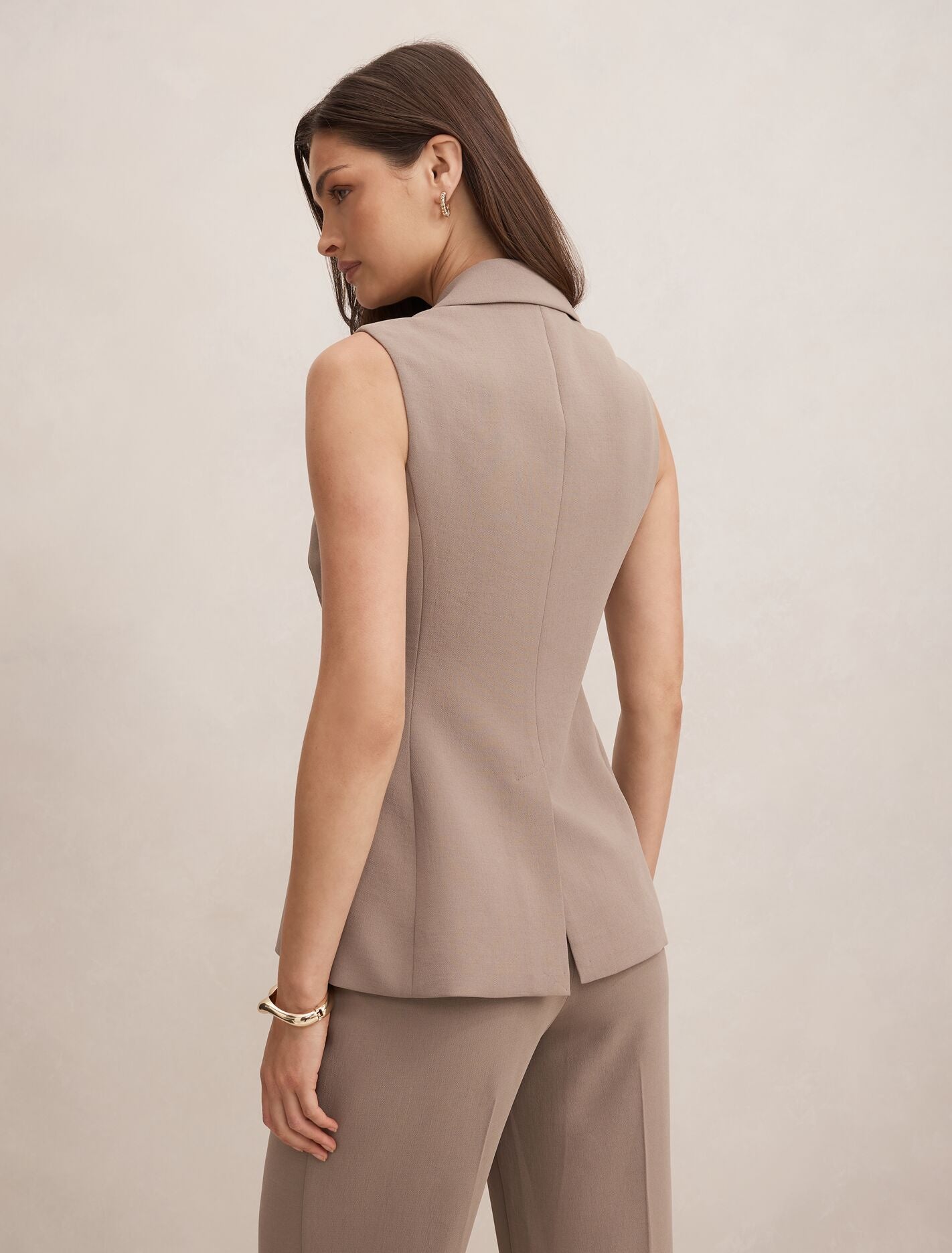 Arden Sleeveless Blazer Forever New