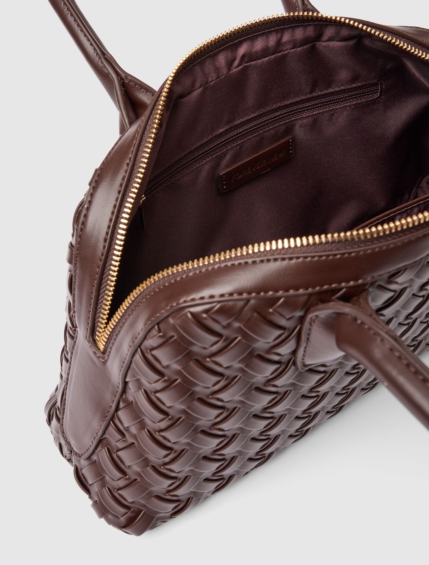 Kendra Weave Kettle Bag Forever New