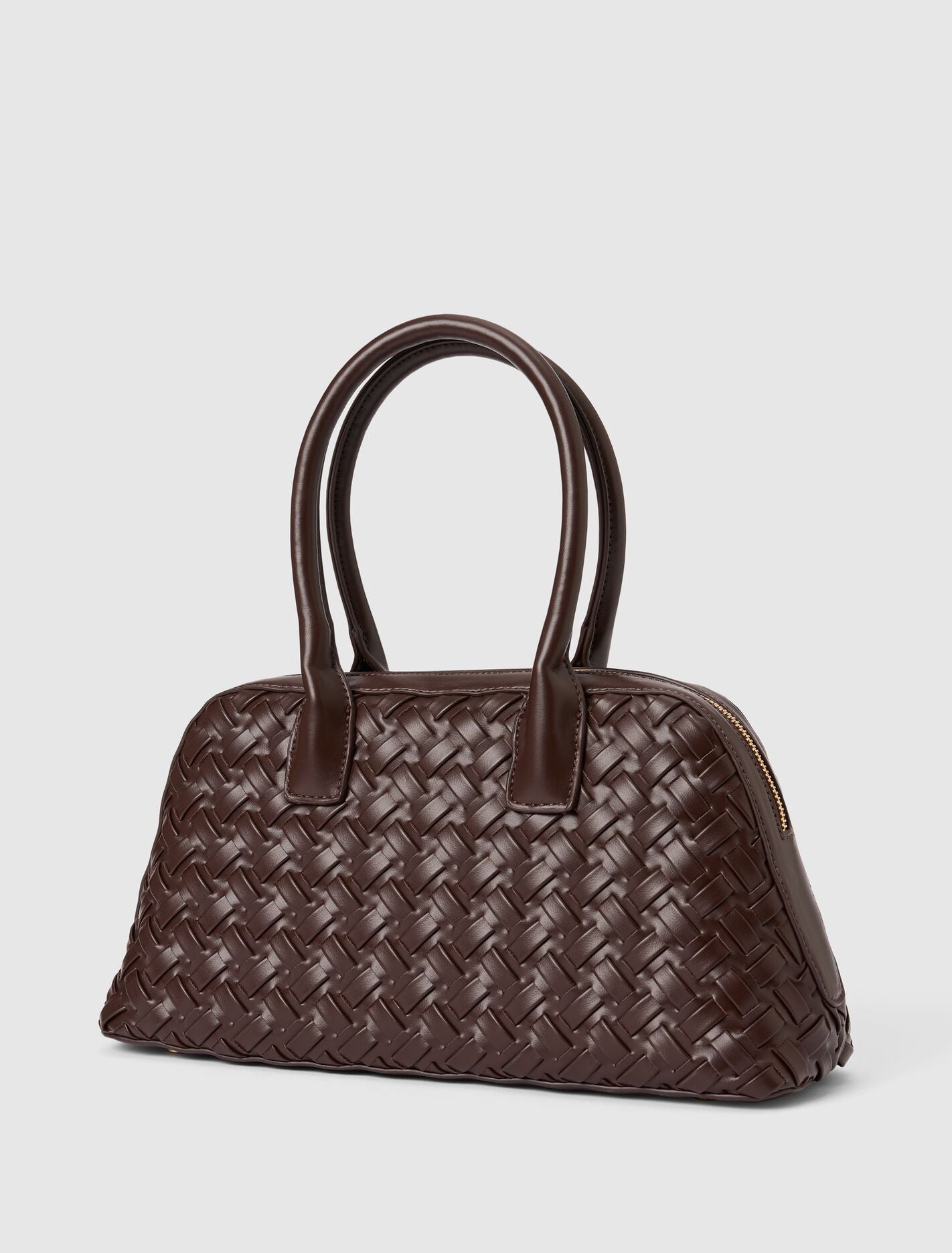 Kendra Weave Kettle Bag Forever New