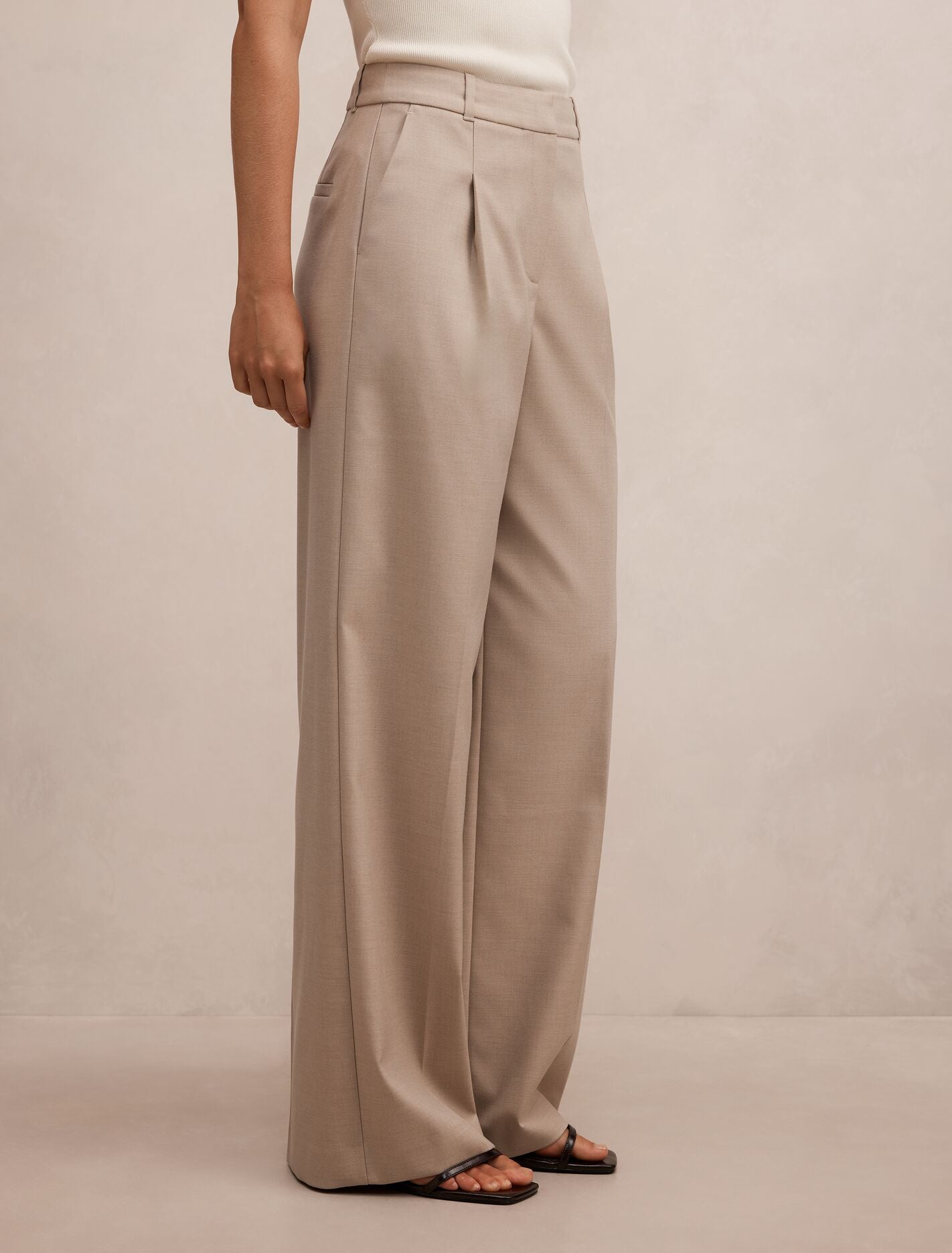 Rachel Relaxed Wide Leg Pants Forever New