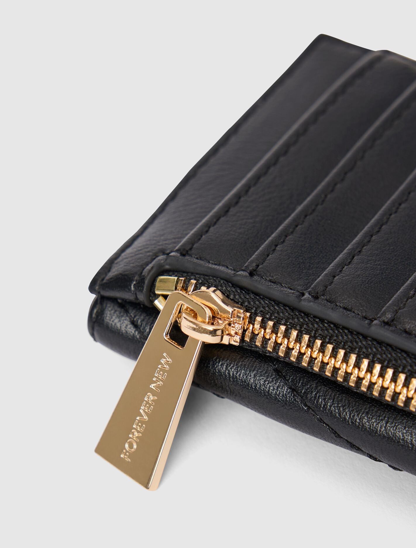 Suzie Quilt Small Purse Forever New