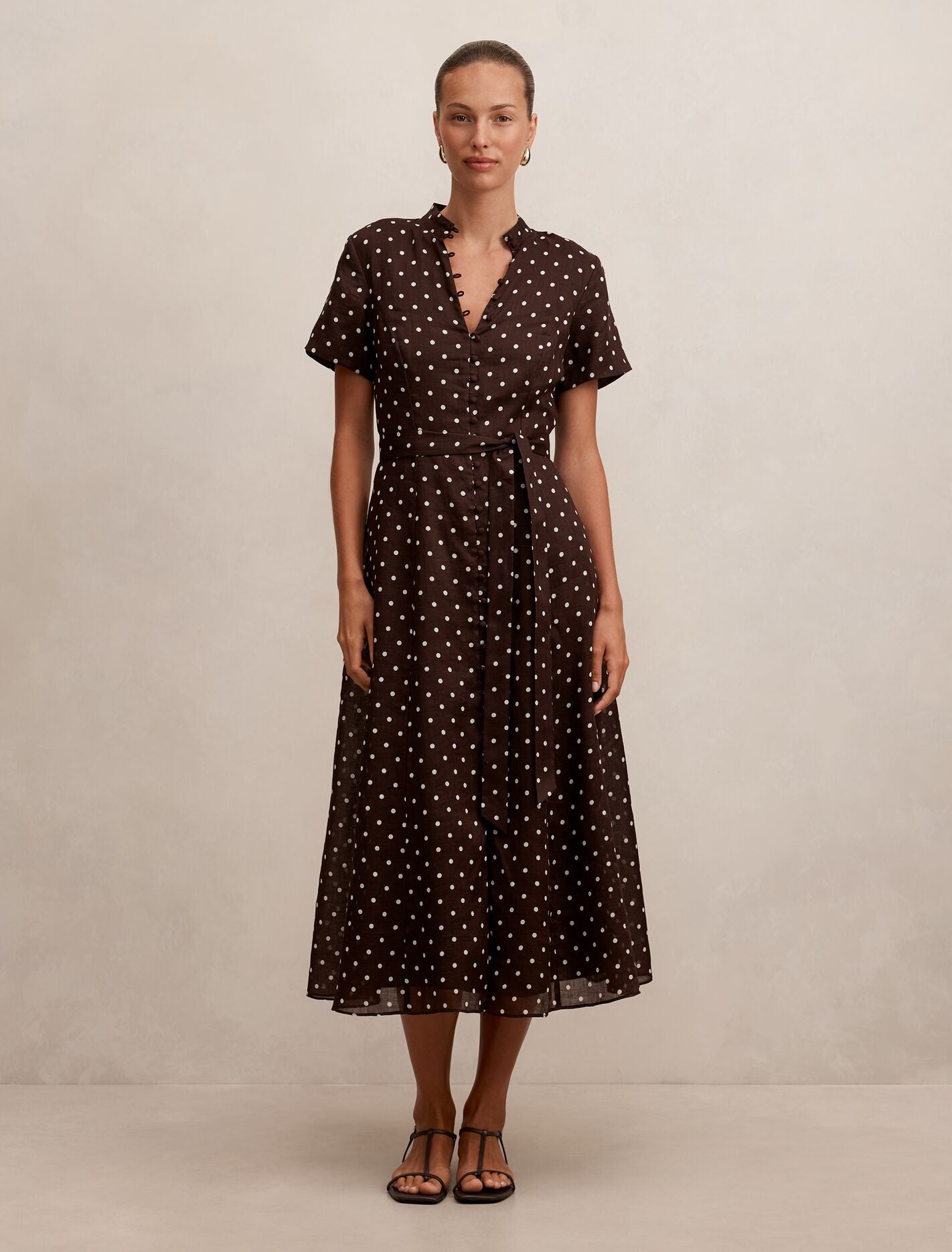 Therese Short Sleeve Midi Dress Choc Kinsey Spot Forever New