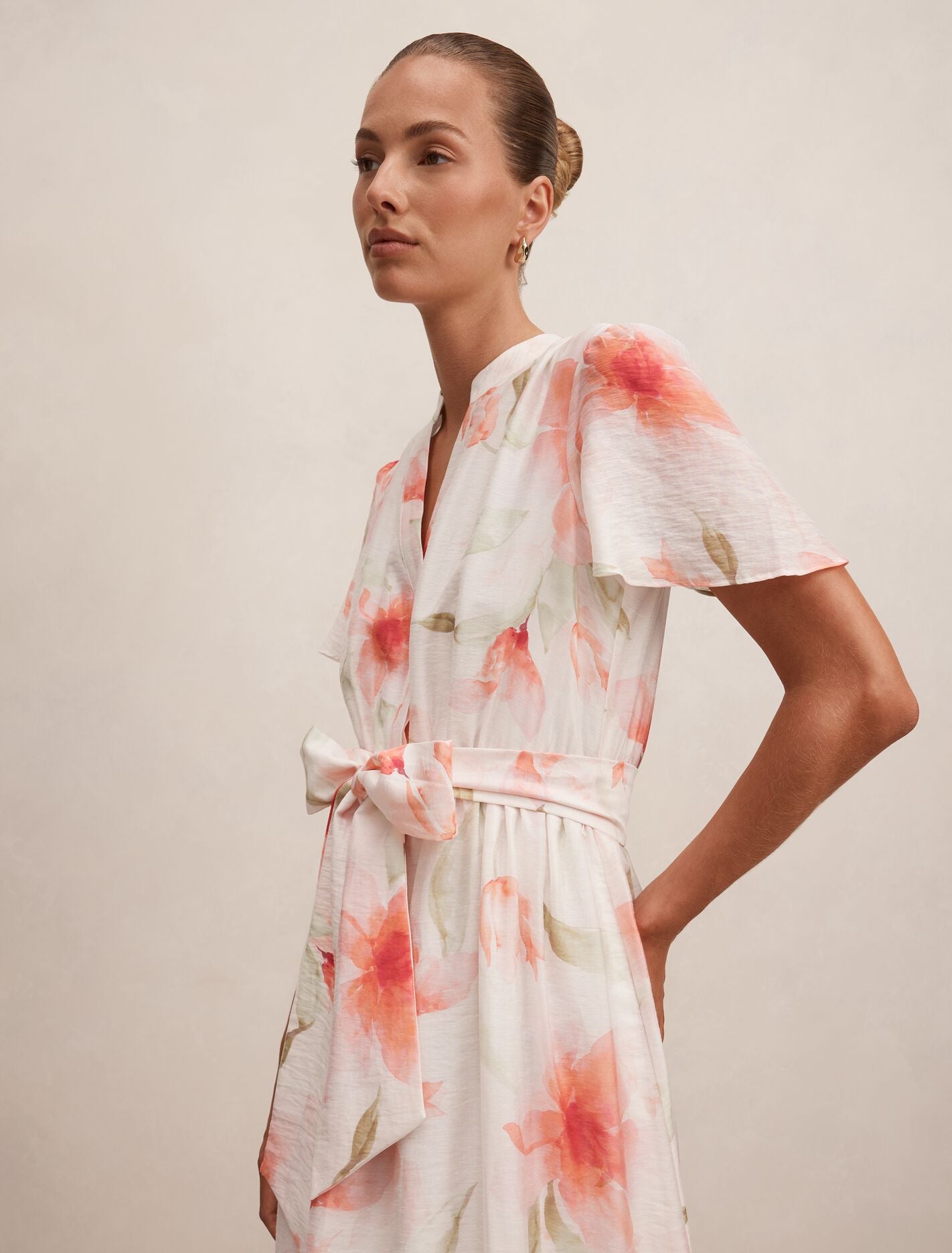 Dahlia Button Tie Midi Dress Forever New