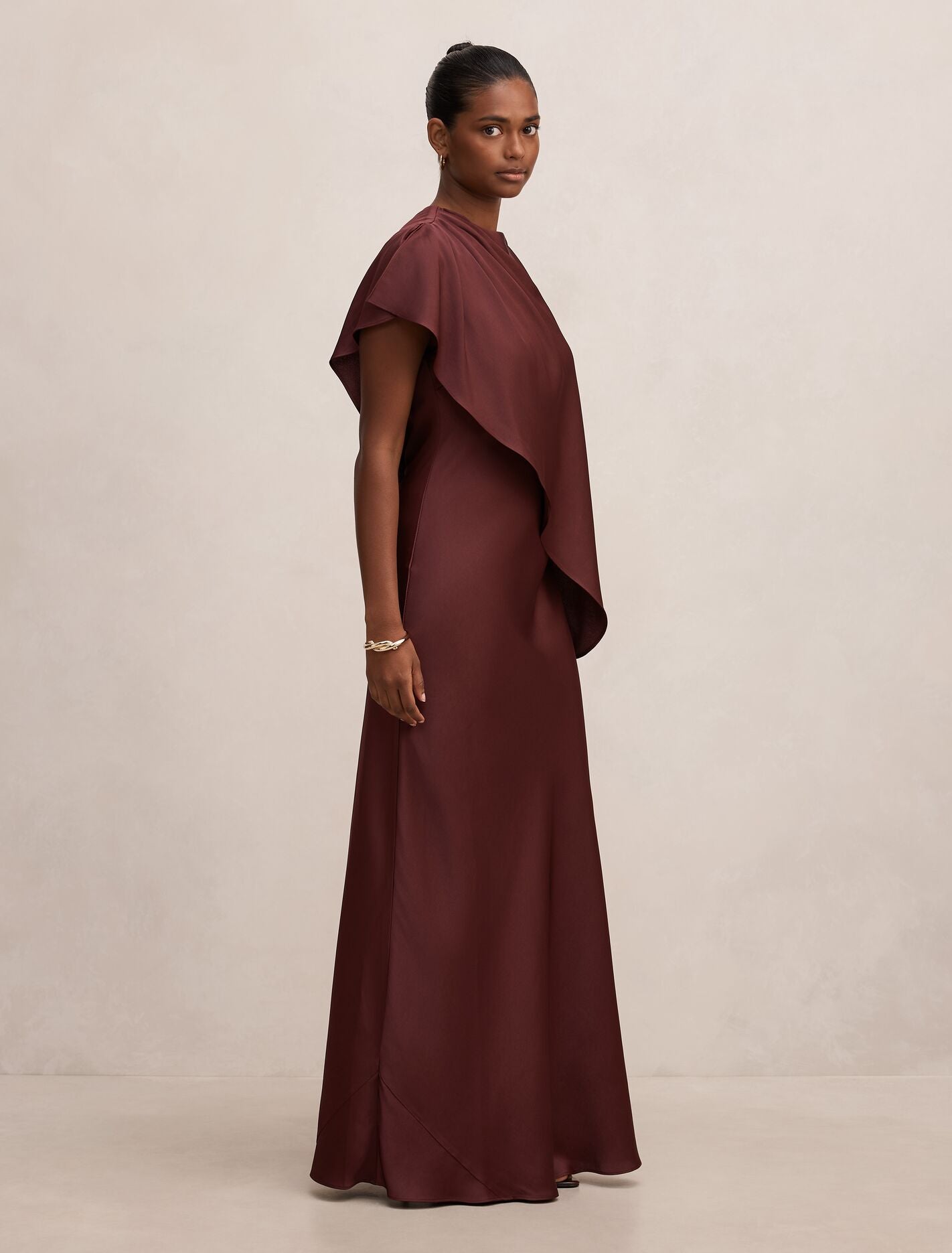 Zinnia Petite Cape Maxi Dress Forever New