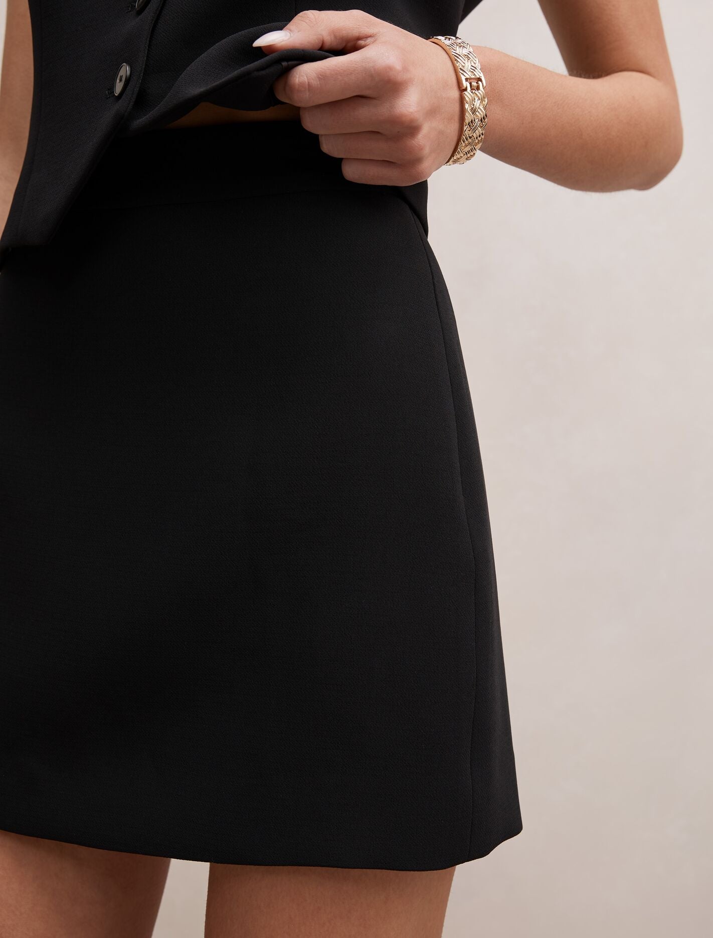 Demi Tailored Mini Skirt Forever New