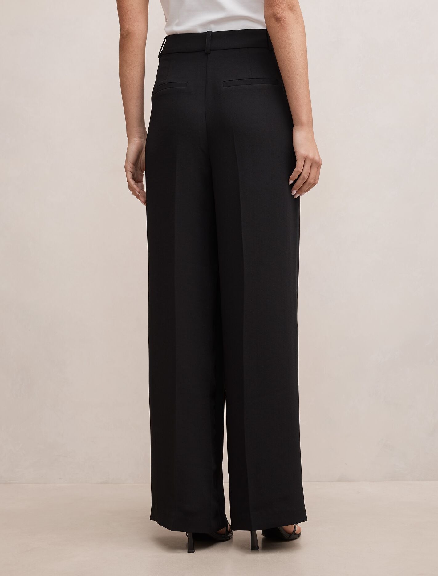 Eva Crepe Wide Leg Pants Forever New