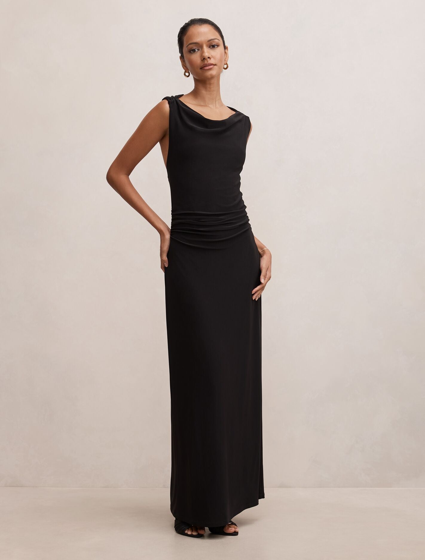 Jae Petite Bubble Back Hardware Maxi Dress Forever New