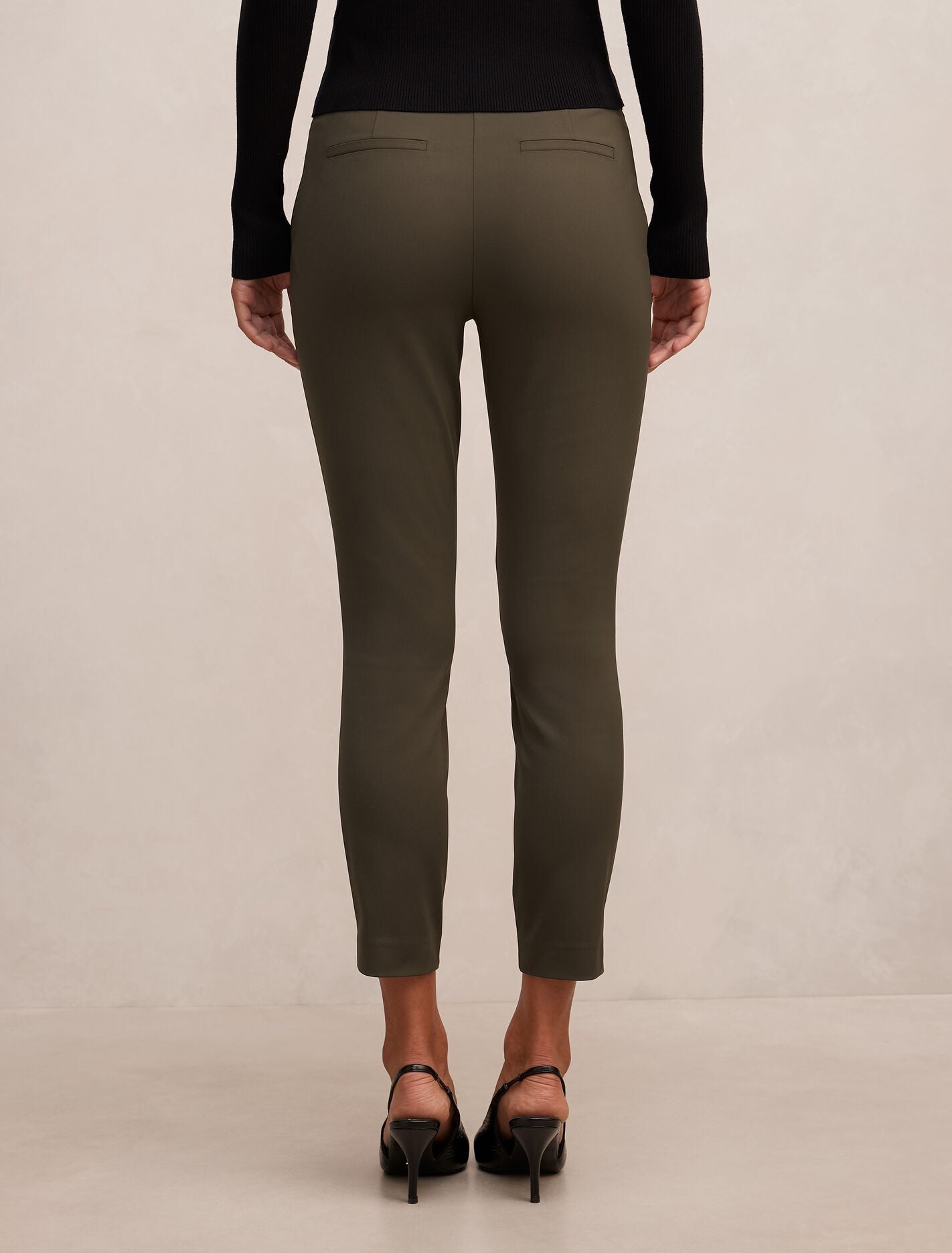 Gwen 7/8th Slim Pants Forever New