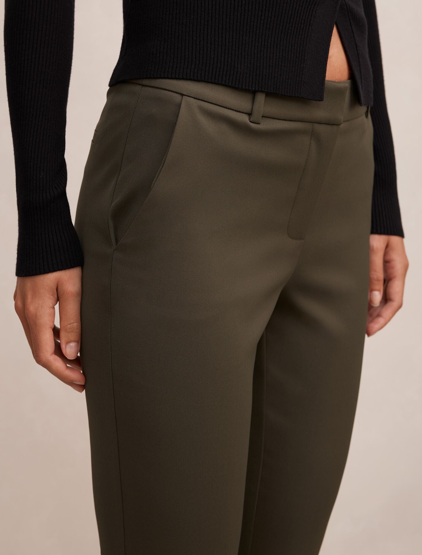 Gwen 7/8th Slim Pants Forever New