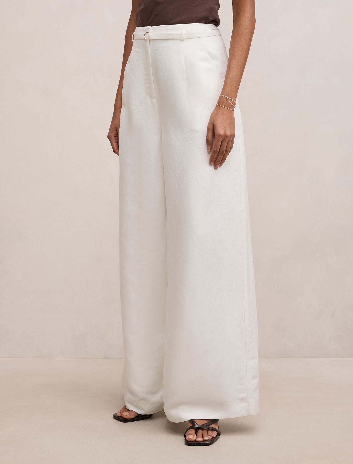 Matilda Petite Linen Blend Wide Leg Pants Forever New