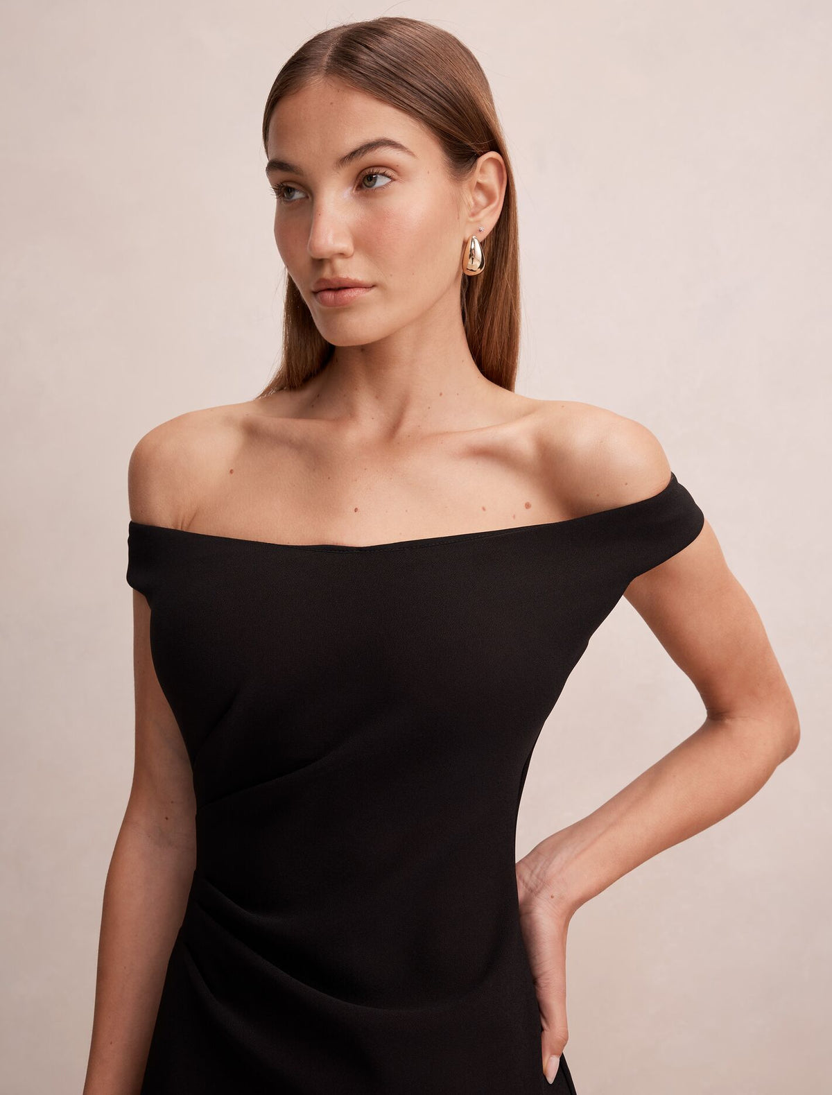 Zaria Off Shoulder Bodycon Midi Dress Forever New