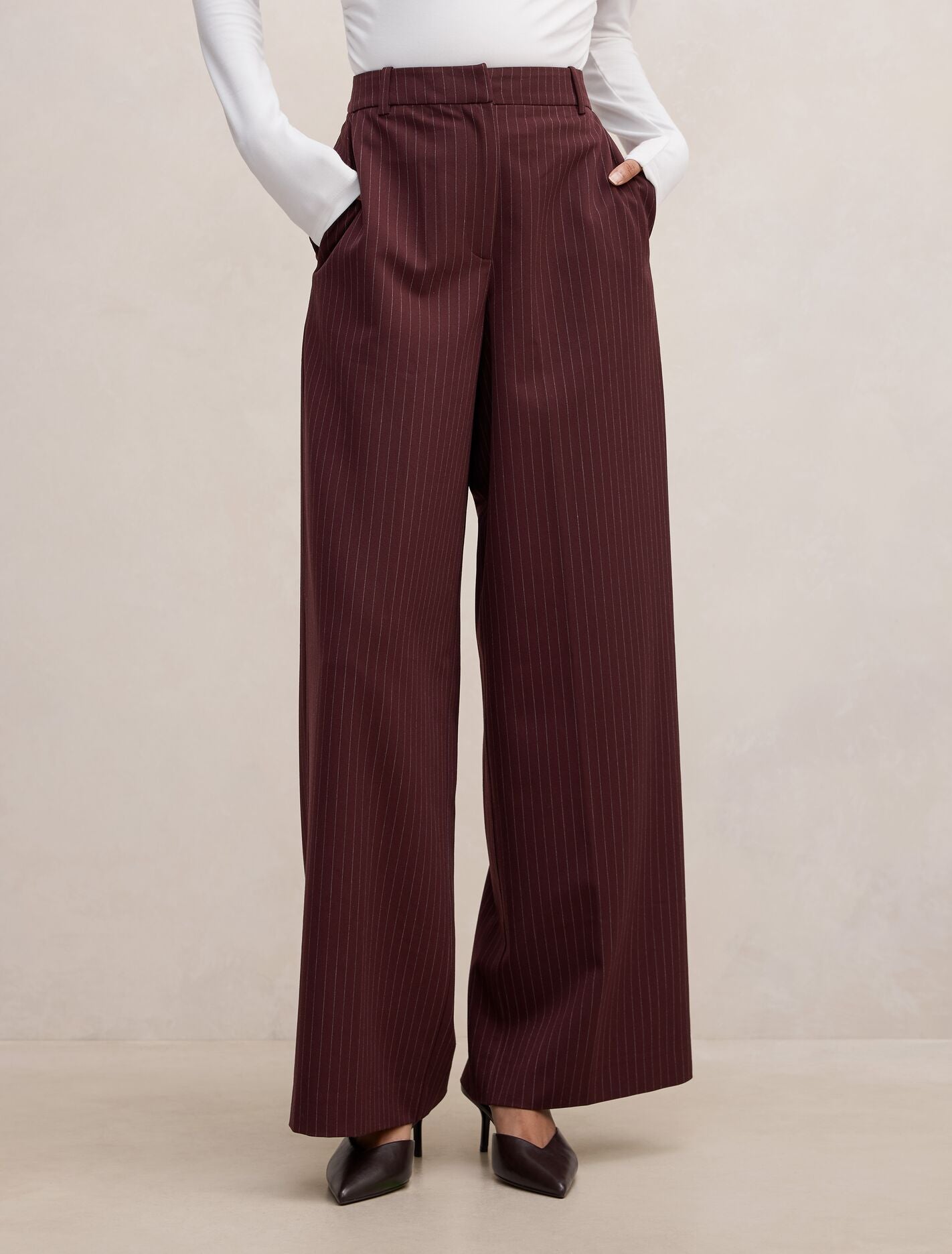 Paloma Petite Wide Leg Pants Forever New