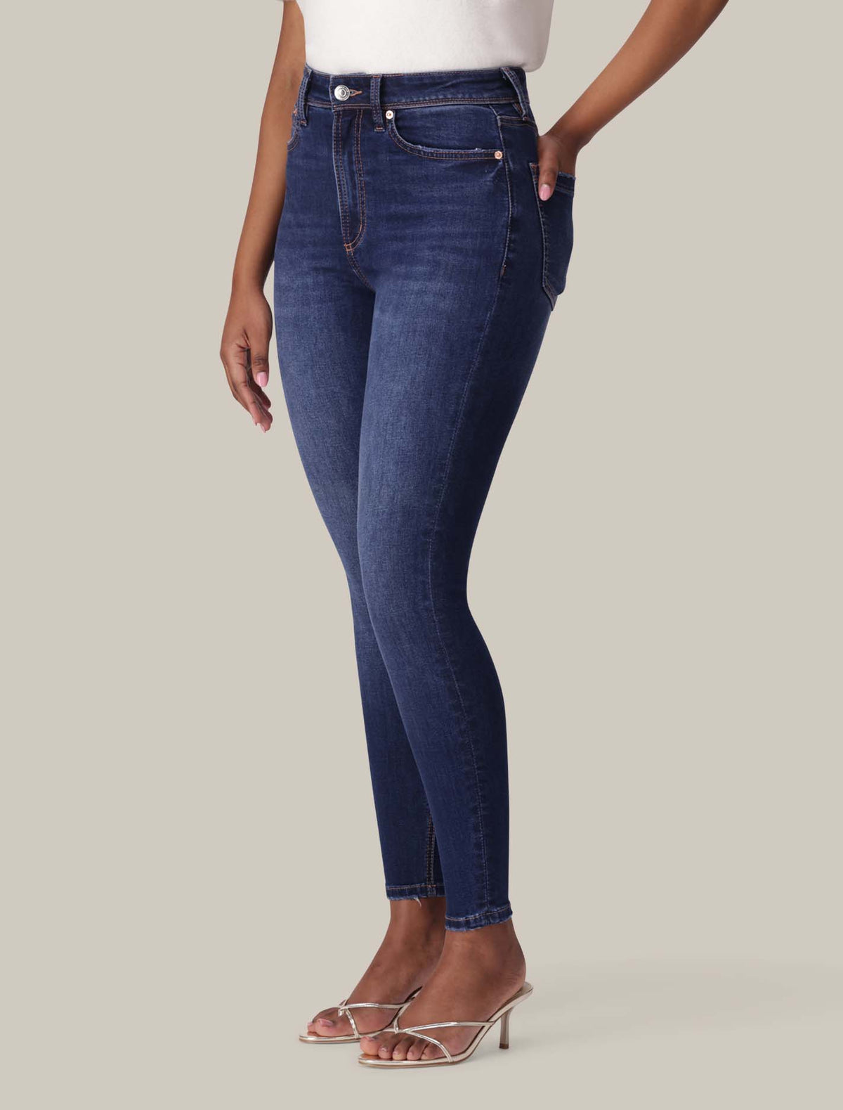 Hayley High-Rise Sculpt Skinny Jeans Forever New