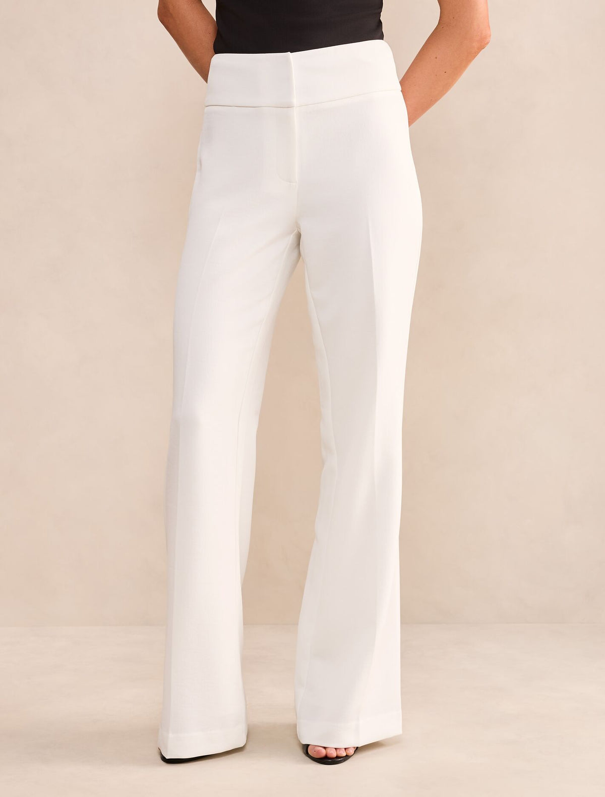 Devon Flared Pants Porcelain Forever New