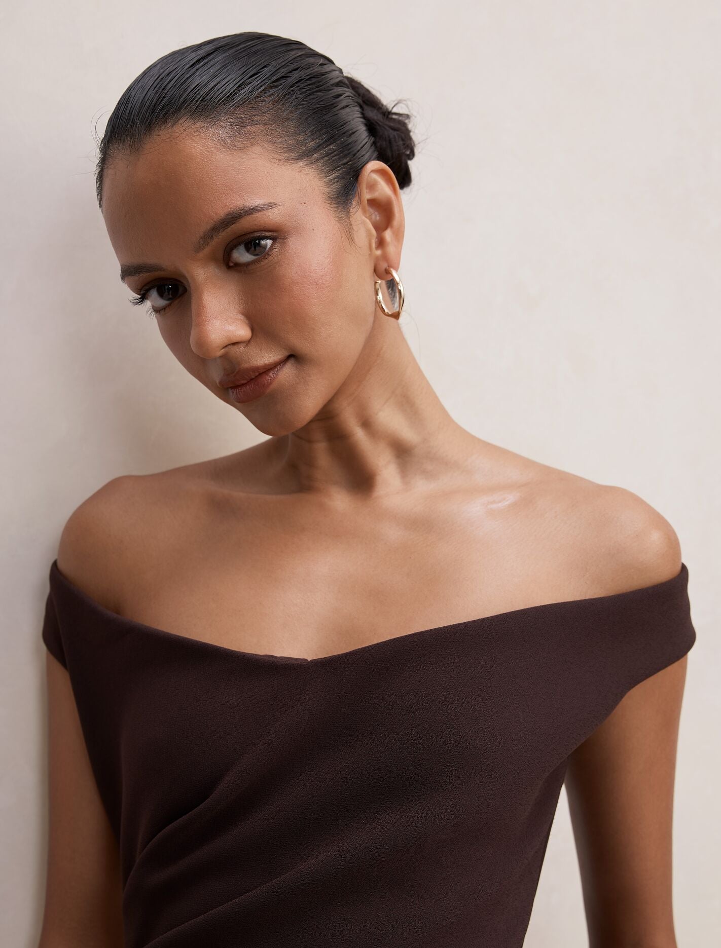 Zaria Petite Off Shoulder Draped Midi Dress Forever New