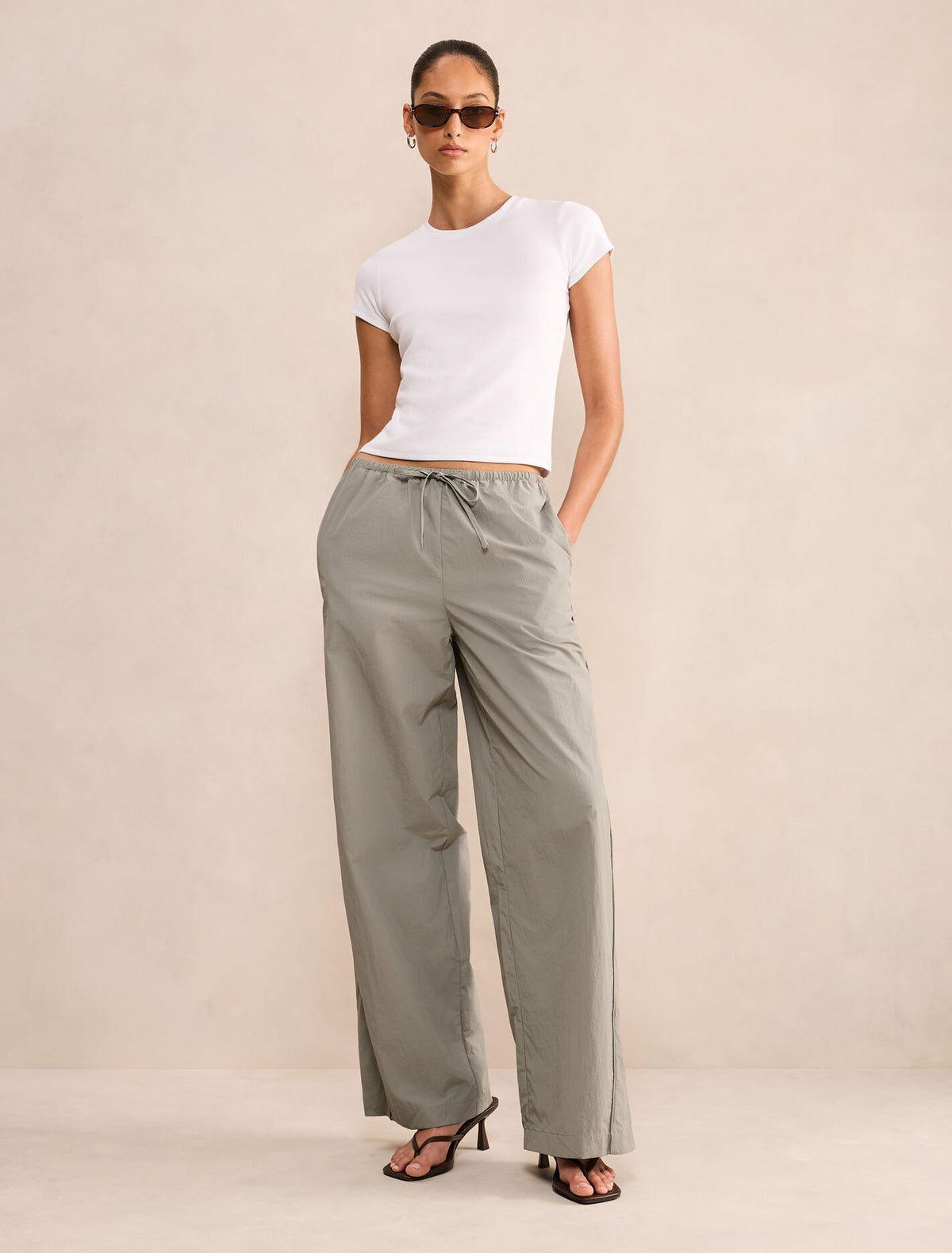 Billie Elastic Waist Wide Leg Pants Forever New