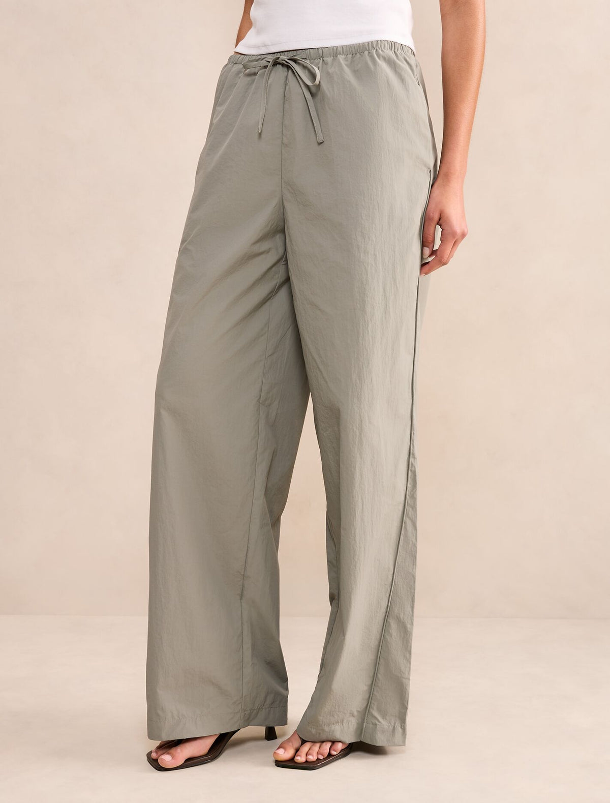 Billie Elastic Waist Wide Leg Pants Forever New