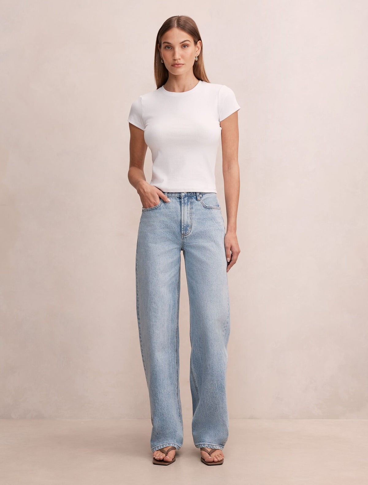 Emma Mid-Rise Barrel Jeans Forever New