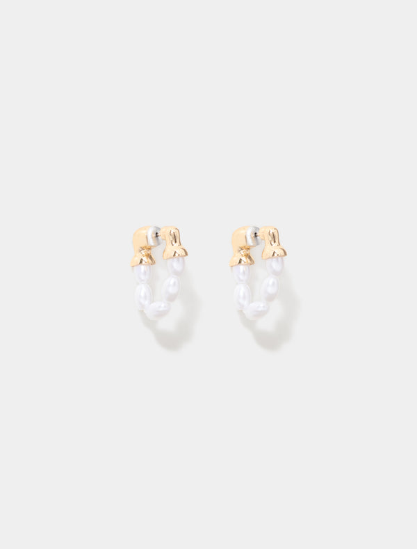 Solange Small Pearl Loop Earrings Forever New