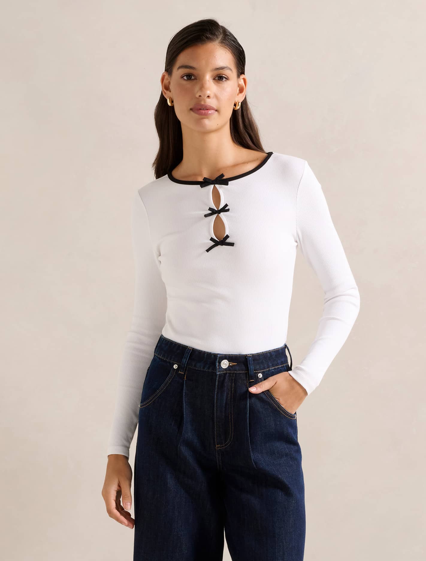Bree Bow Front Long Sleeve Top Porcelain Black Forever New